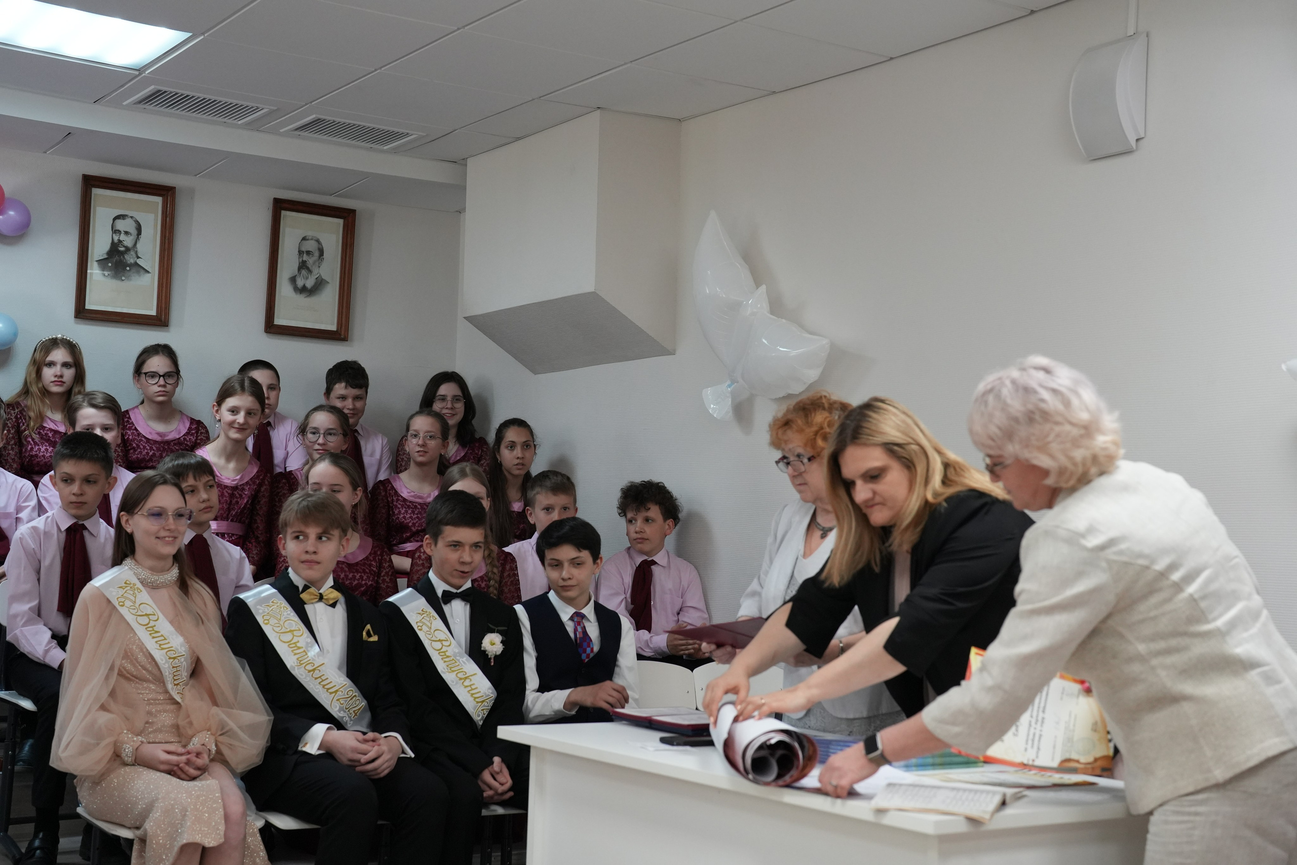 Выпускной в музыкально-хоровой школе г. Москвы № 106. Семейный и детский фотограф в Москве Оксана Чибизова