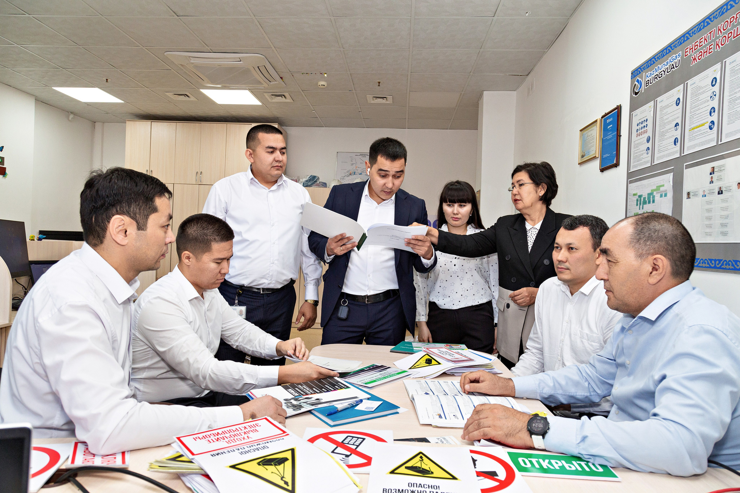 Корпоративная рекламная фотосессия. Фотограф в Атырау Максим Стадниченко