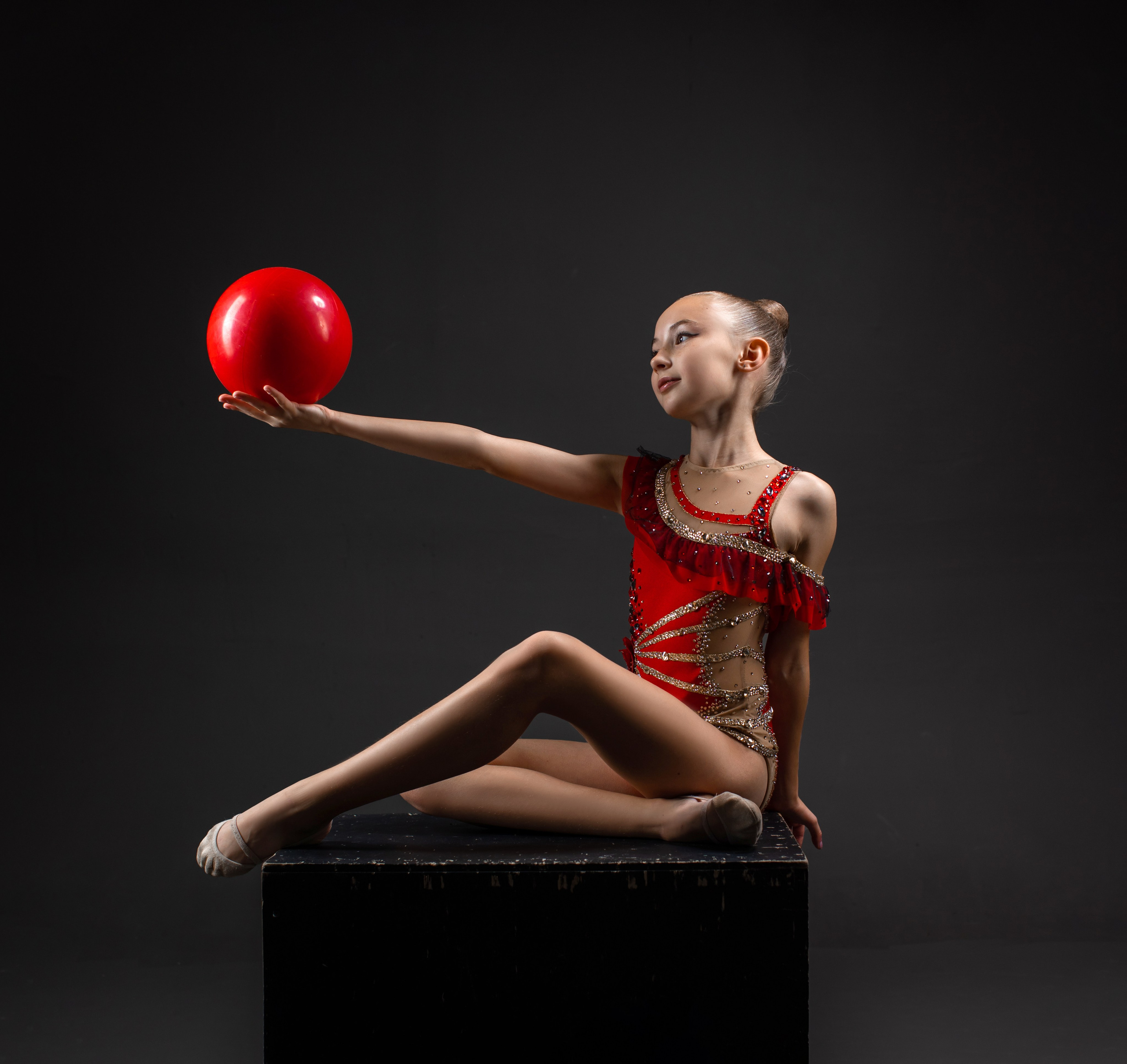 Фотосъёмка гимнасток на белой циклораме. Балетный фотограф Алина Ханько — Душа Балета