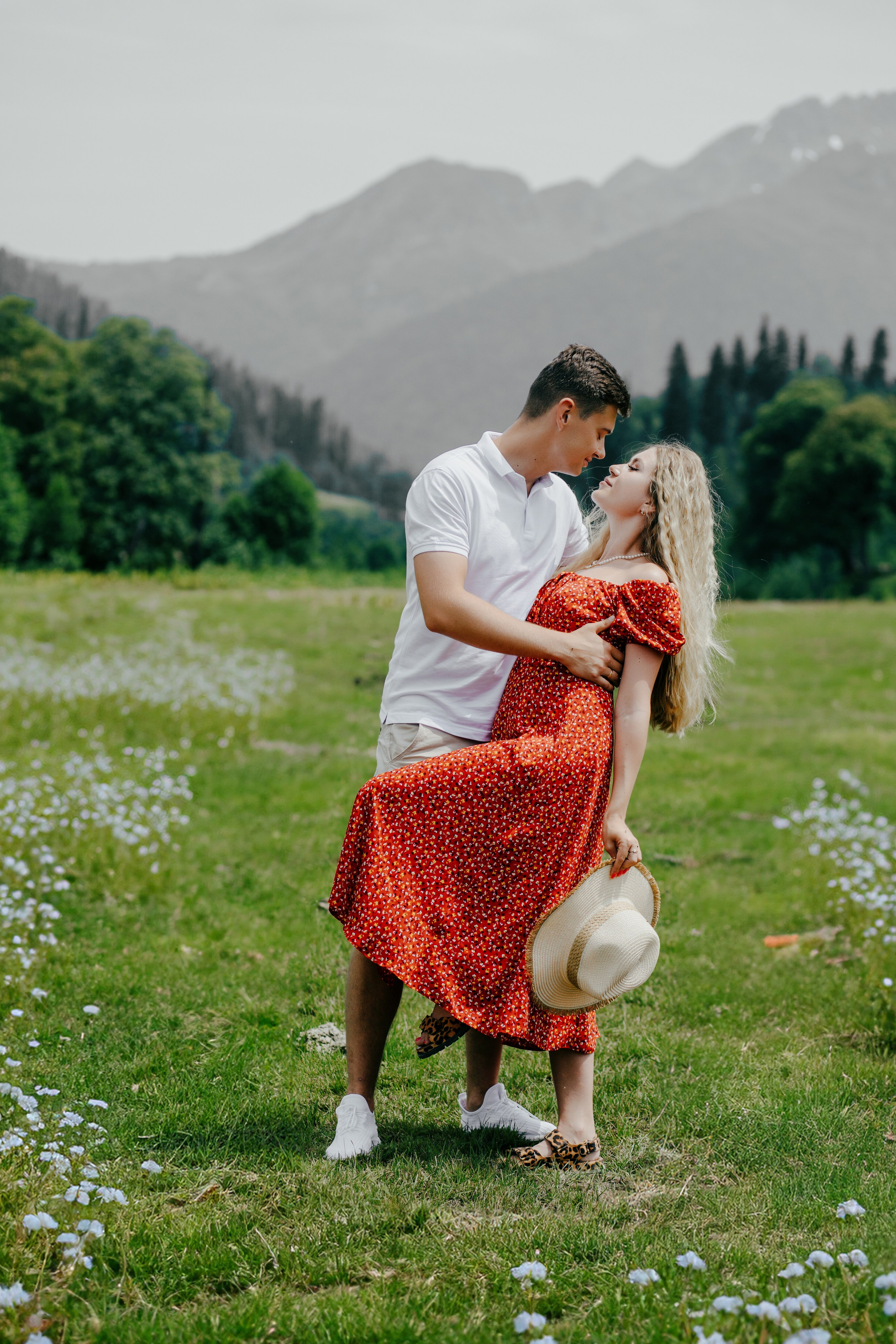 Рица+ Водопад+Аренда катера 25 000. RetroChic Фото