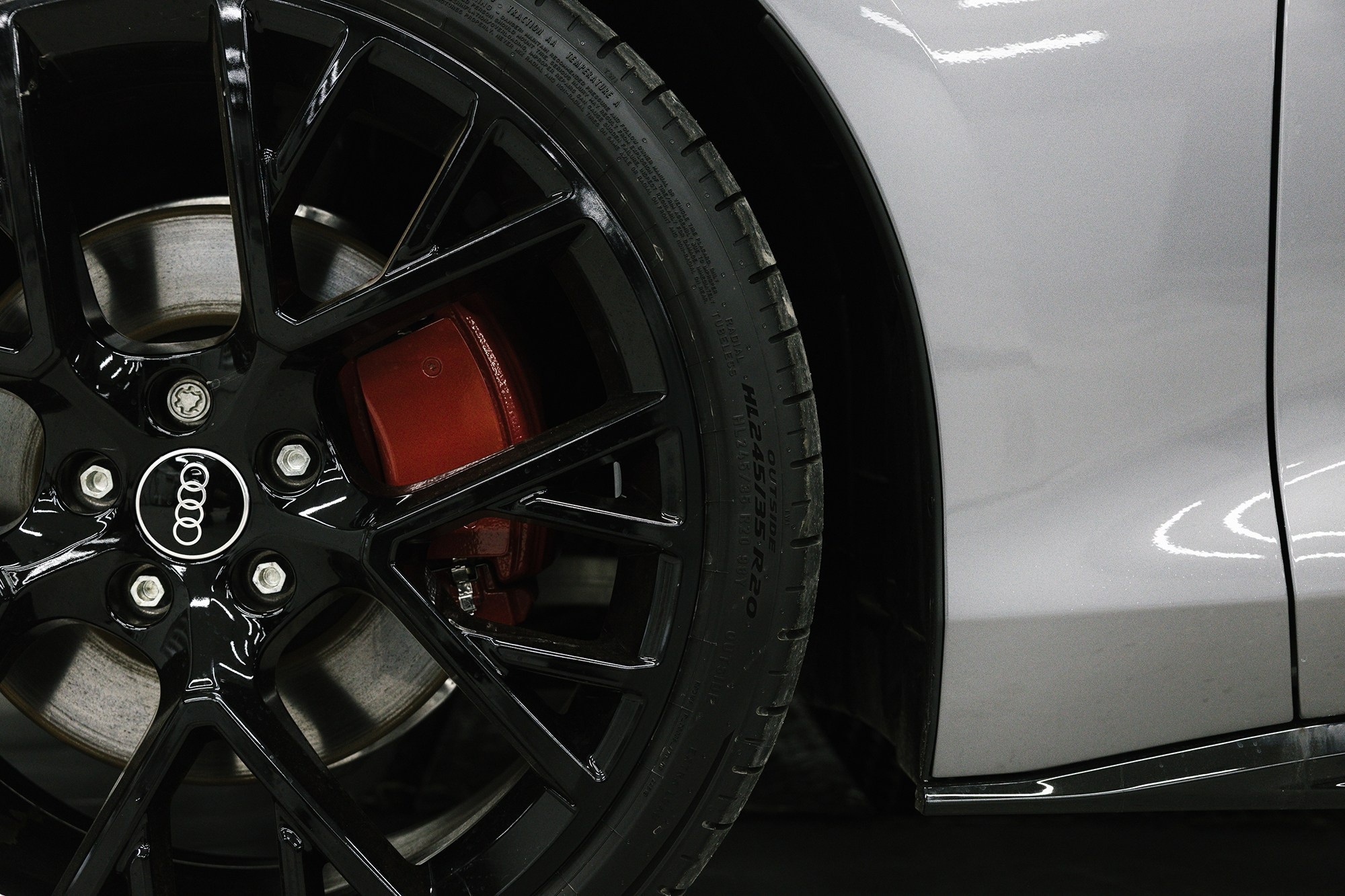 Audi A5  40 TFSI 2.0 quattro S tronic (204 л. с.). Автосалон «Х-Авто»