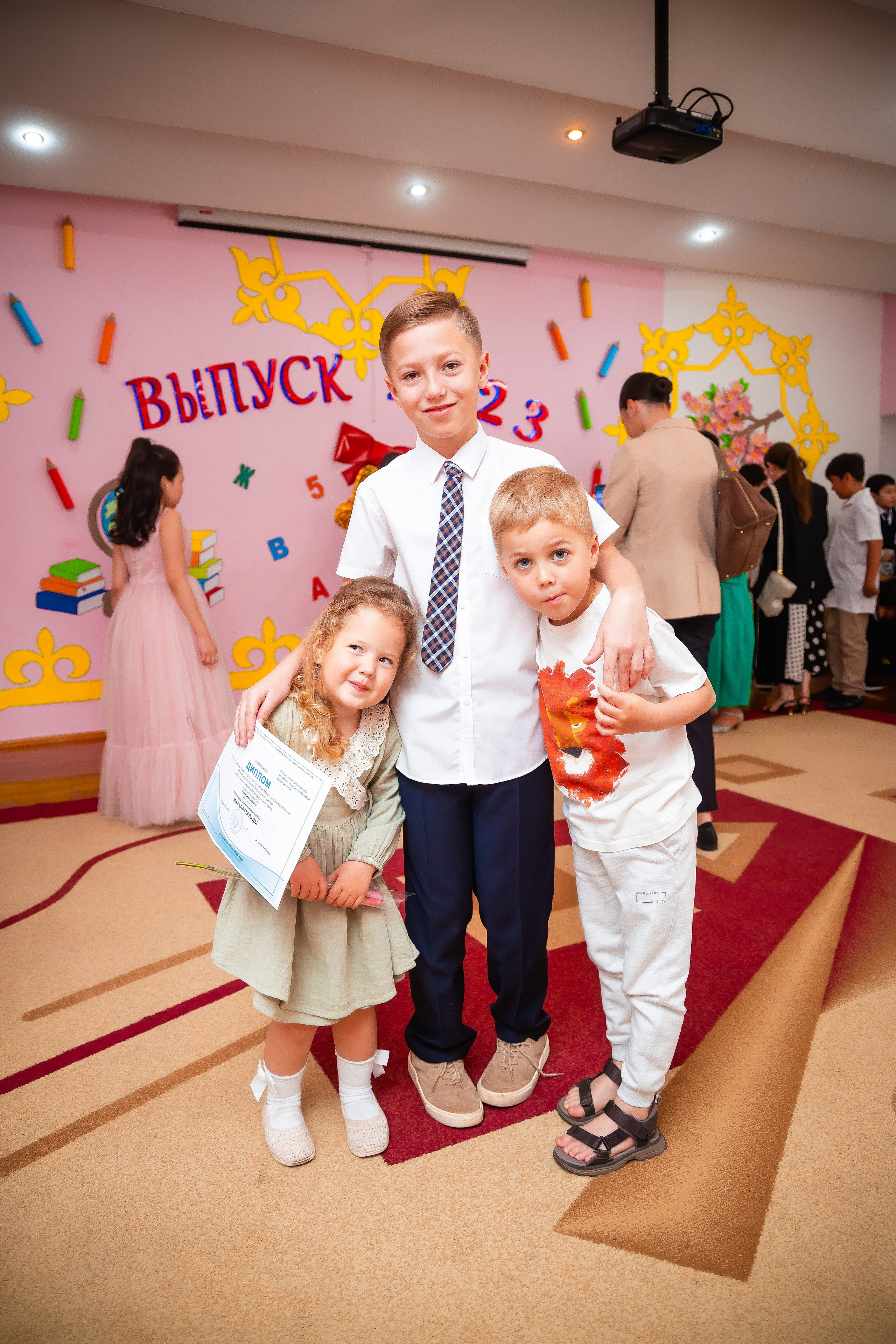 Школьный Выпускной. Семейный и Свадебный фотограф в Астане Александр Астапов