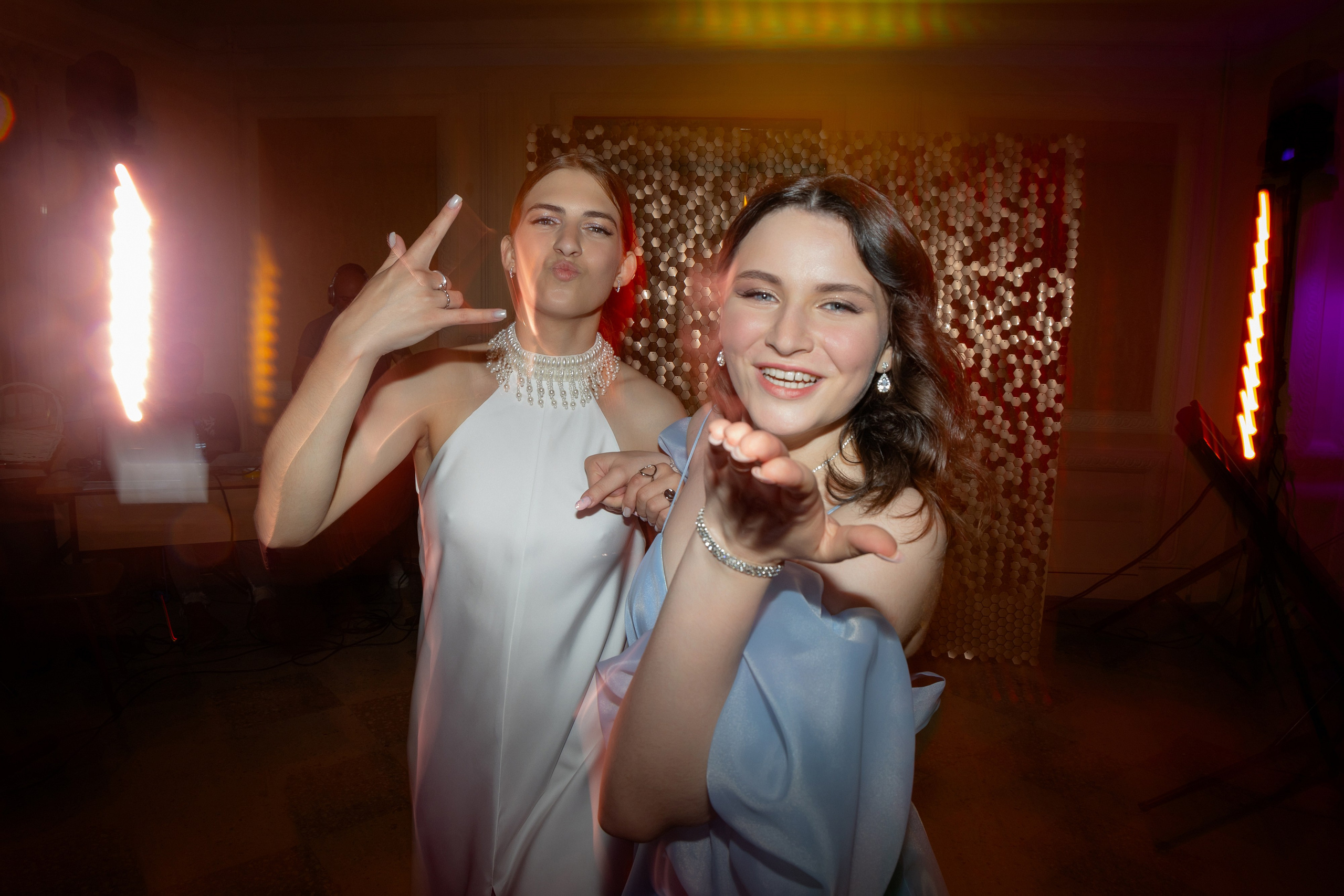 Школьный выпускной 2024 год в Соколе (Минск). Свадебный фотограф в Минске/Беларуси Сергей Спиридонов