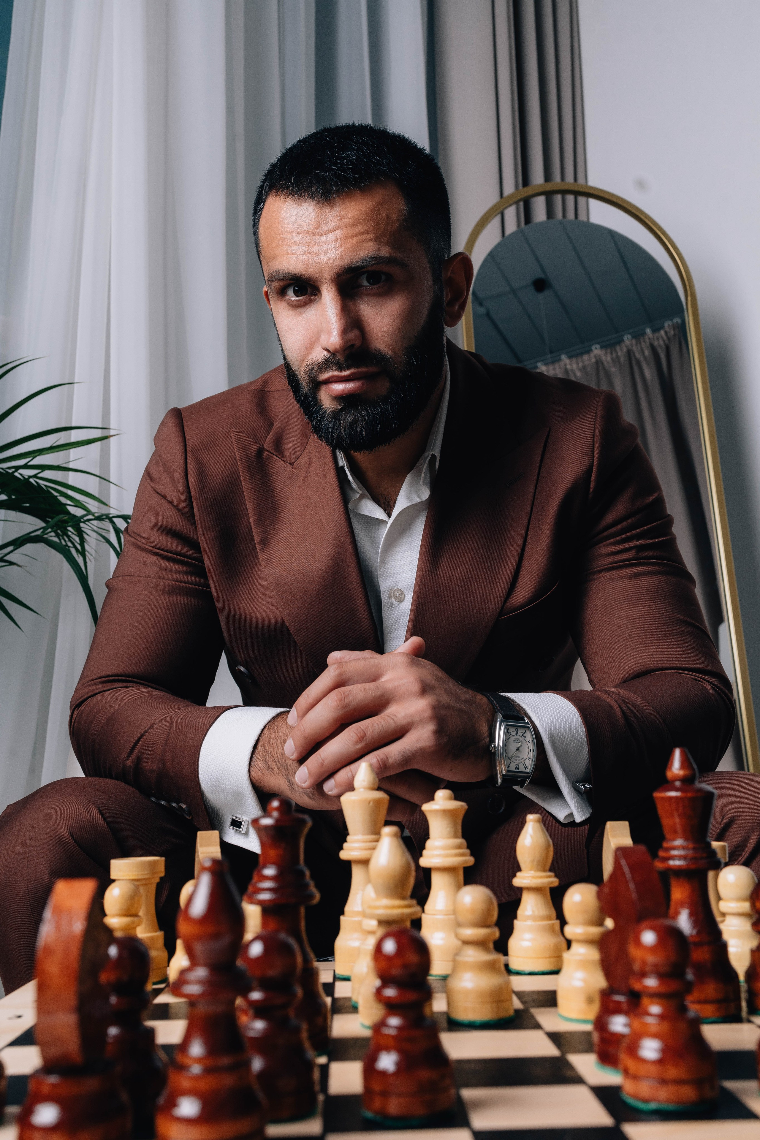 Личность в кадре. Свадебный фотограф в Москве Арчылан Николаев