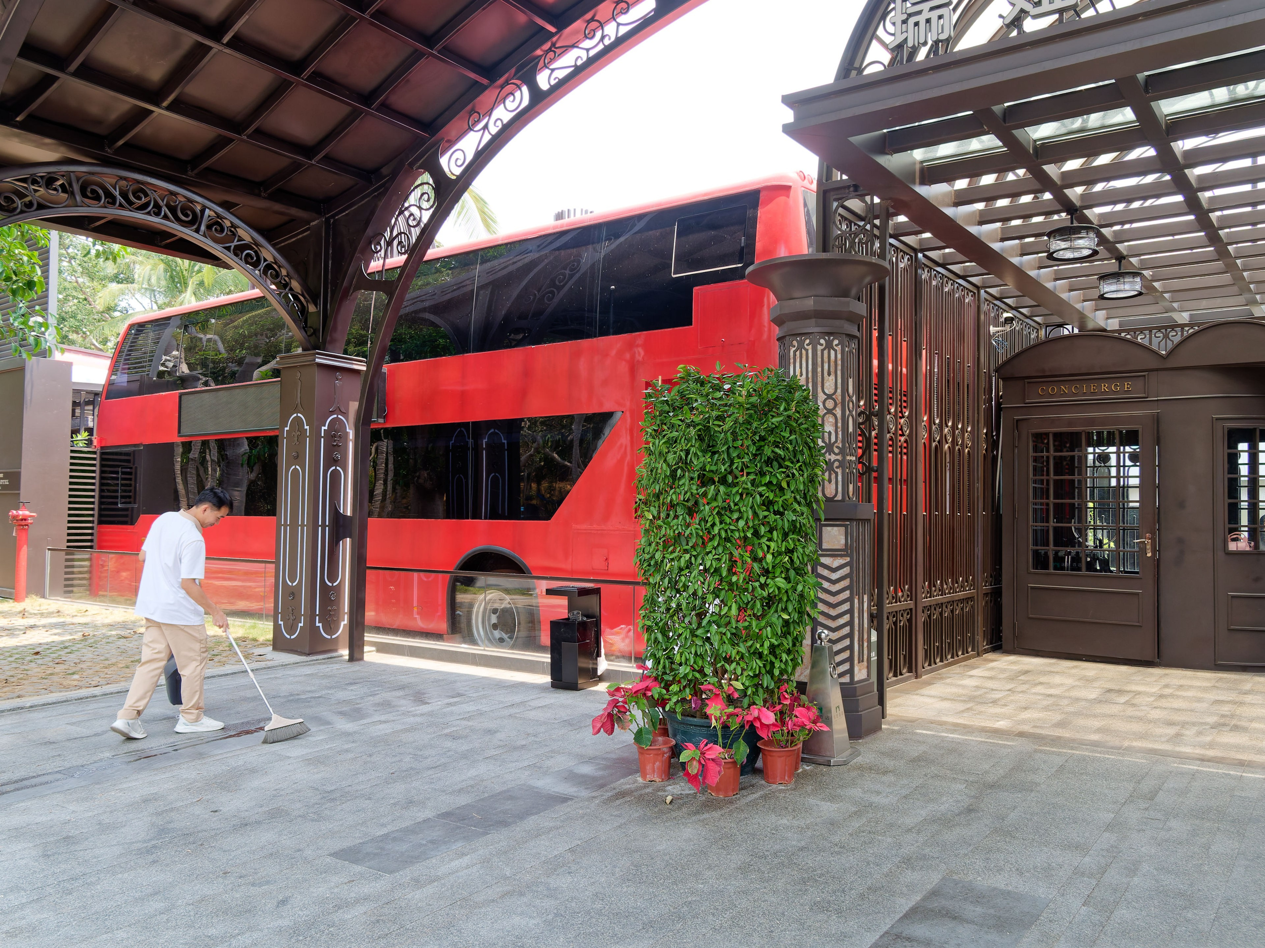 Хайнань 2026, улицы Ялунвань и Саньи. Фотопрогулки по Миру