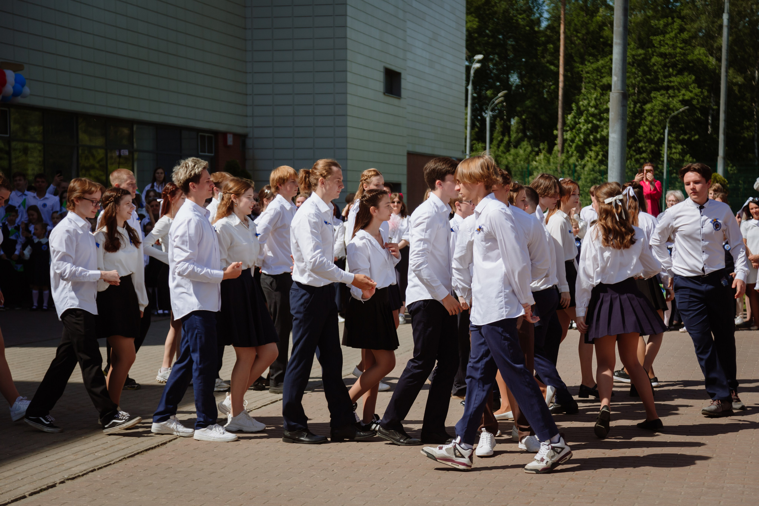 Последний звонок 2024 (2 часа фотосъемки). Профессиональный фотограф Надежда Антонова