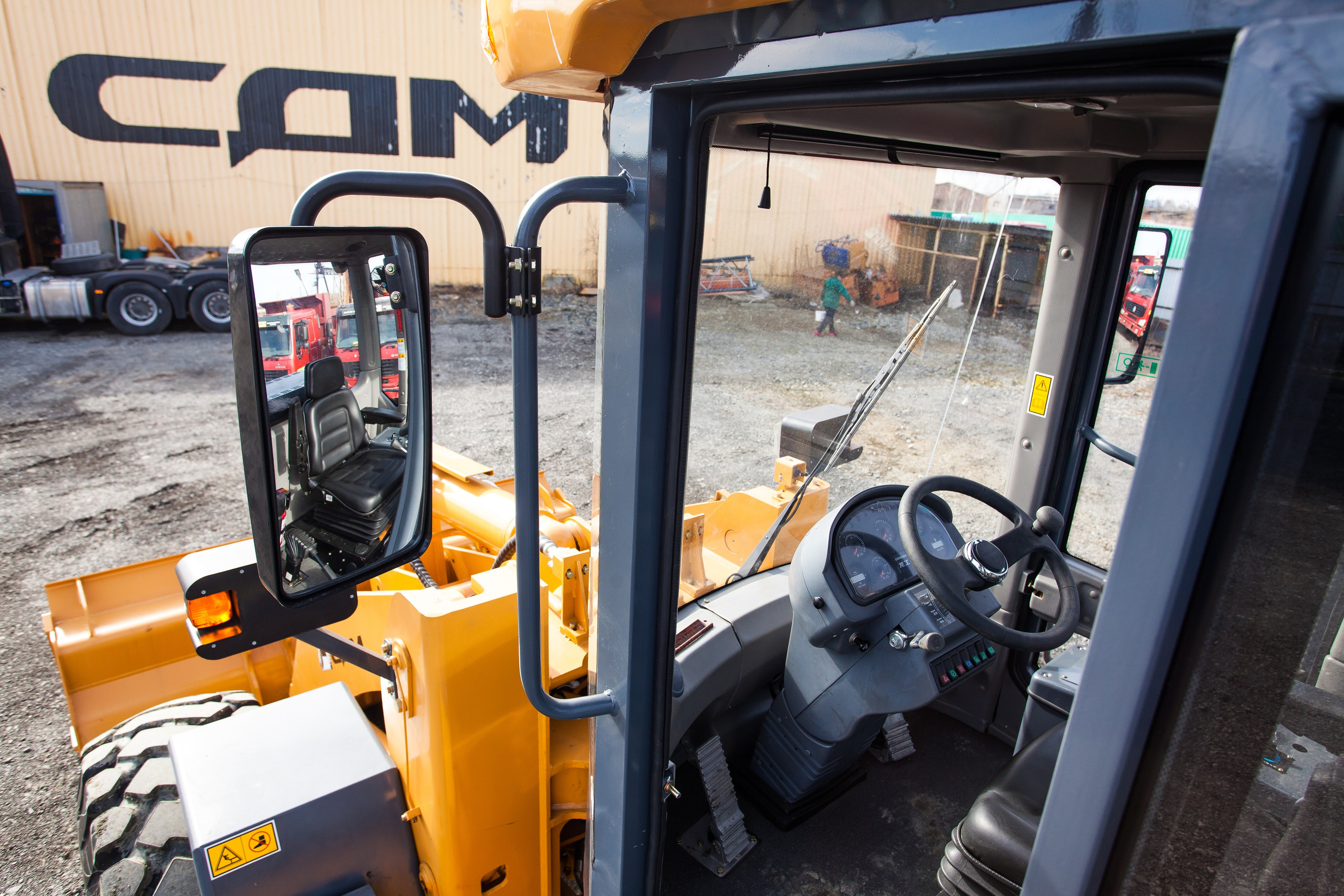 ТЕХНИКА/TECHNIC. Фотограф и оператор Сергей Окладников