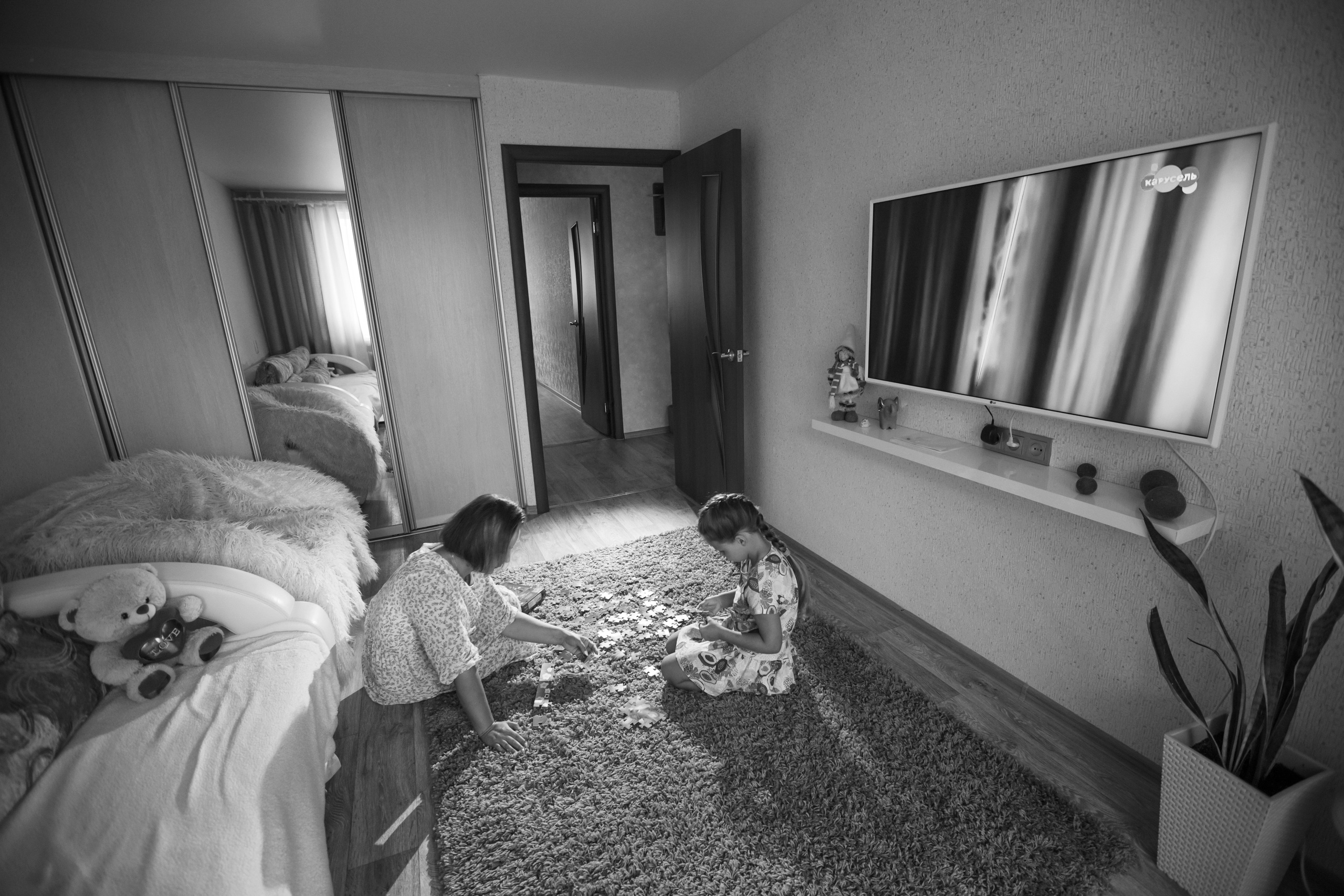 Домашняя атмосфера любви Лены и Даши. Семейный и детский фотограф Тамара Морозова г. Арсеньев