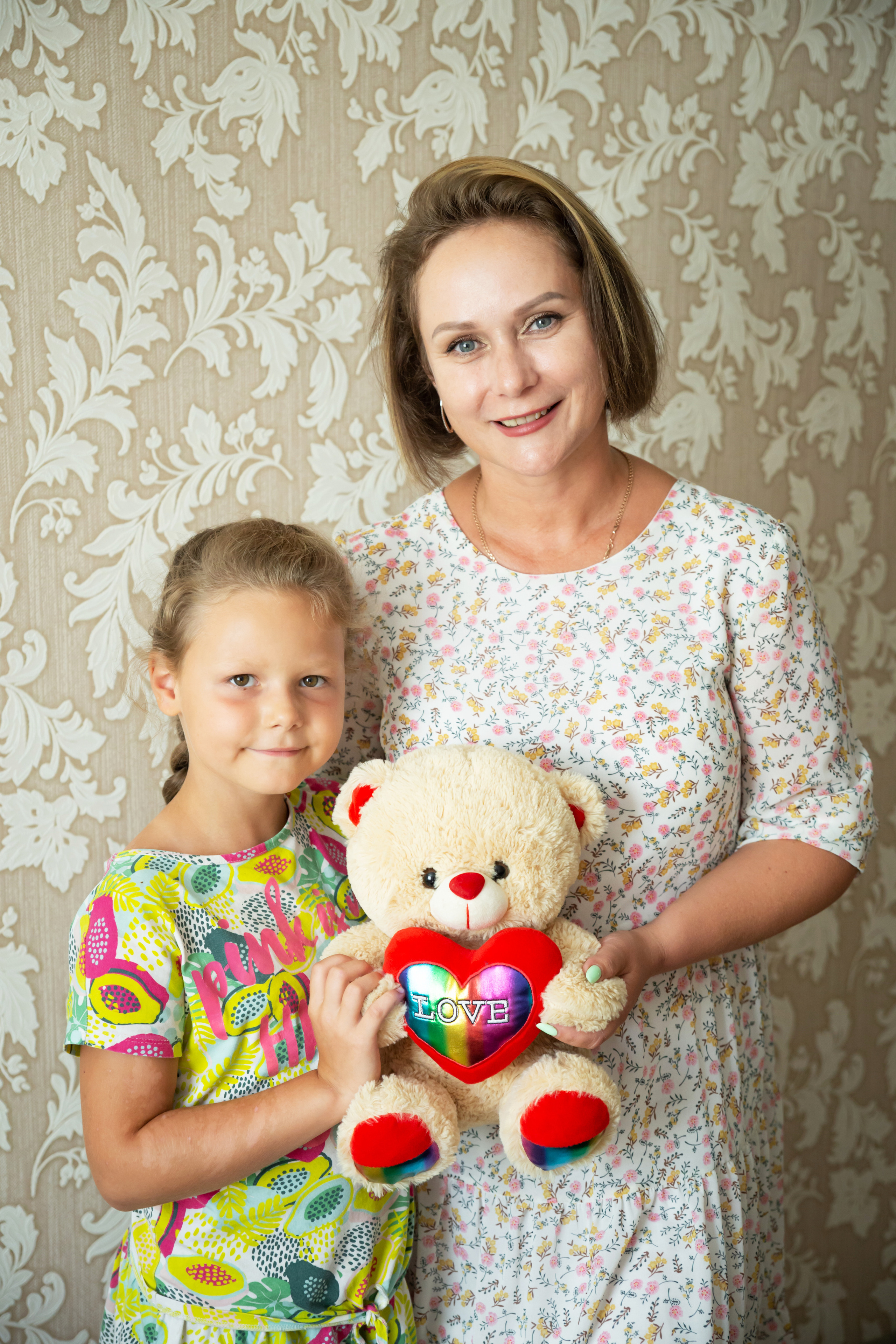 Домашняя атмосфера любви Лены и Даши. Семейный и детский фотограф Тамара Морозова г. Арсеньев