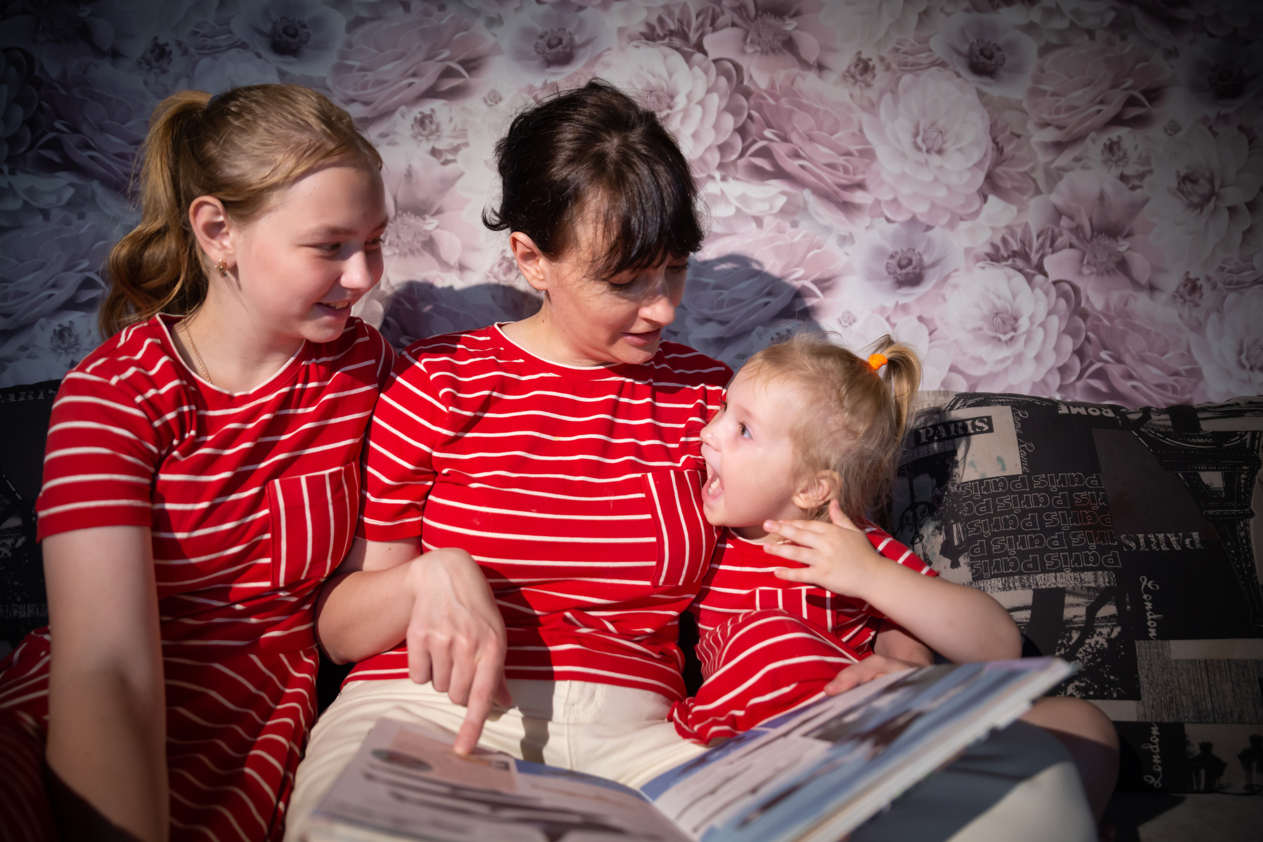 Домашний уют. Оля и ее девочки. Семейный и детский фотограф Тамара Морозова г. Арсеньев