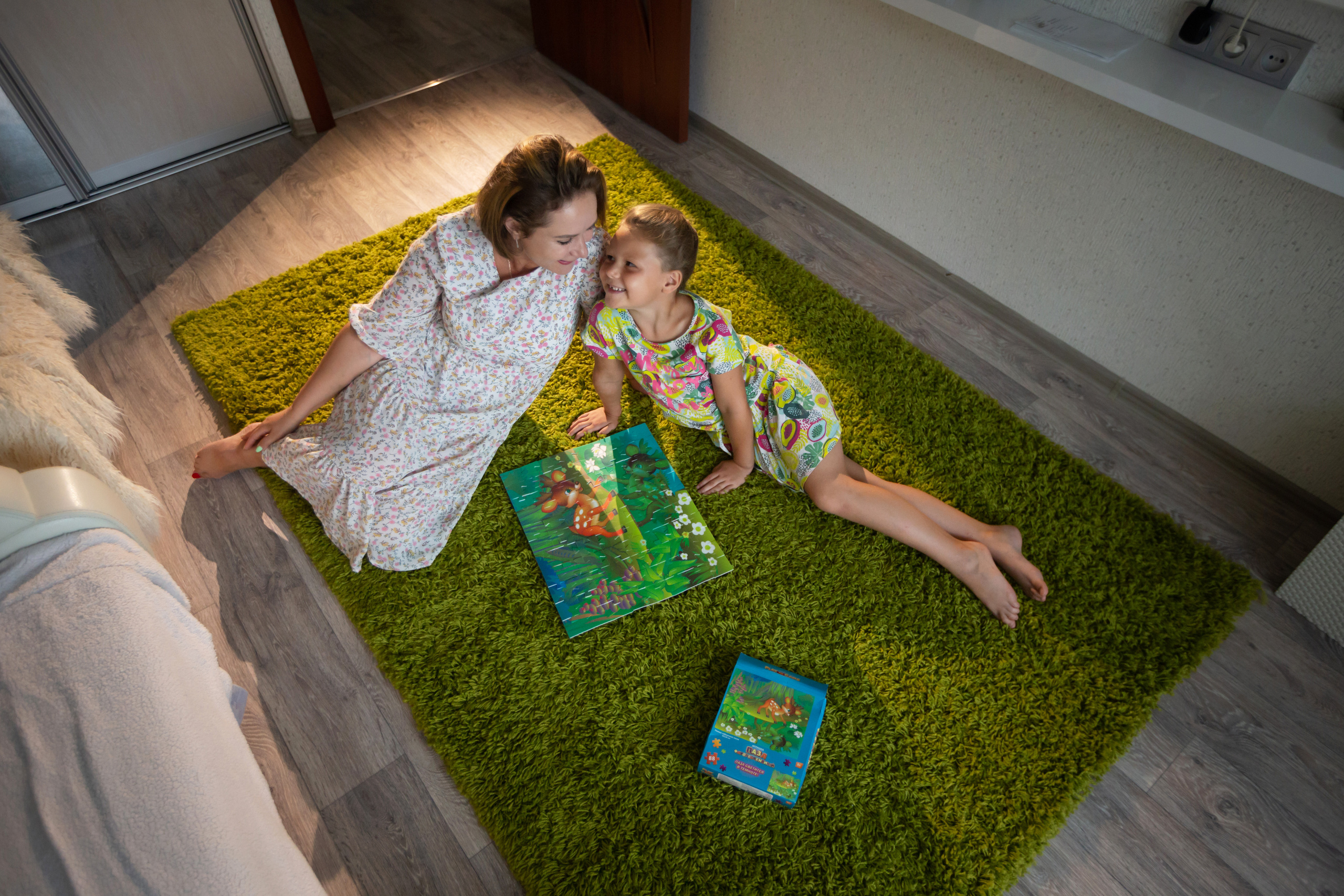 Домашняя атмосфера любви Лены и Даши. Семейный и детский фотограф Тамара Морозова г. Арсеньев