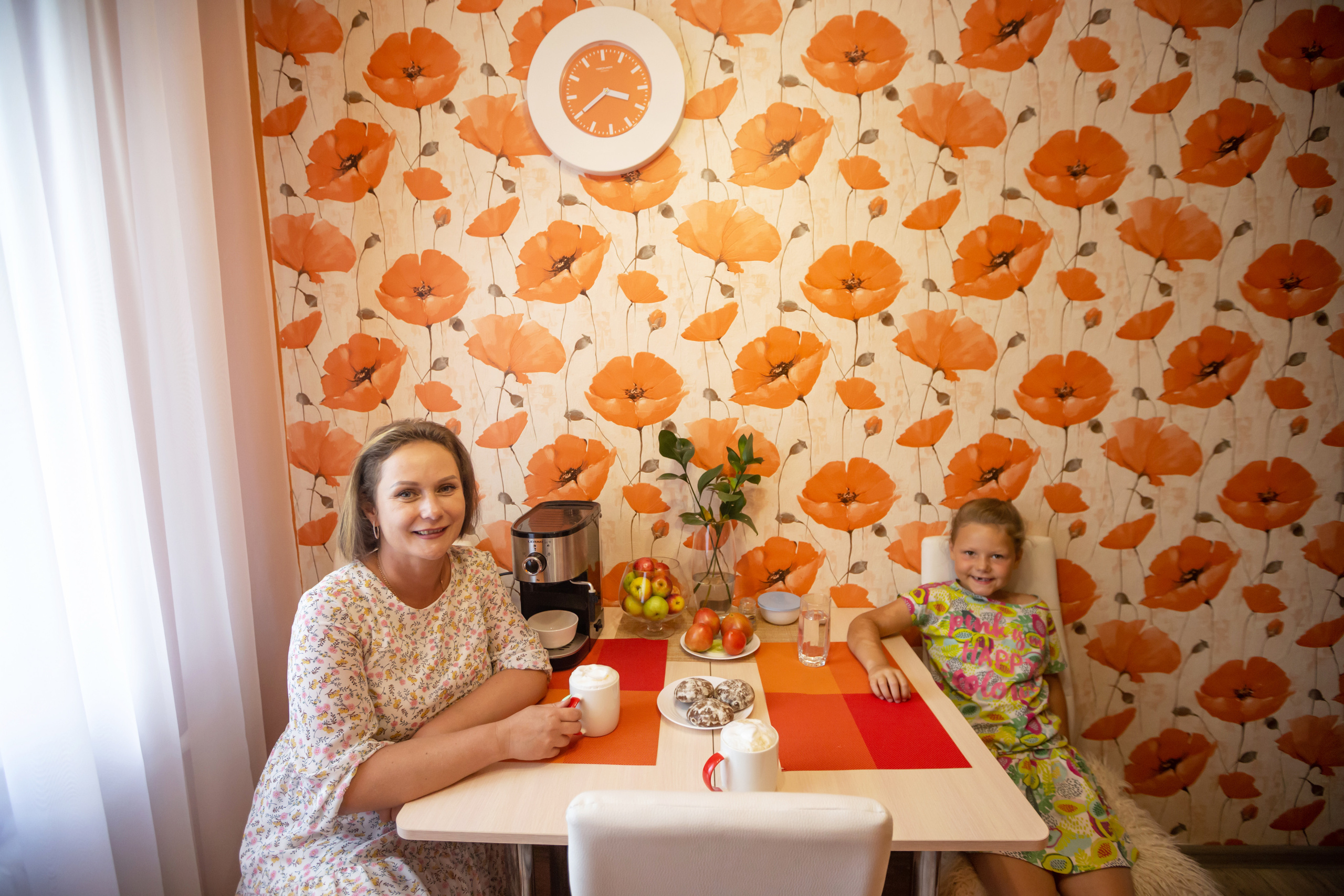 Домашняя атмосфера любви Лены и Даши. Семейный и детский фотограф Тамара Морозова г. Арсеньев