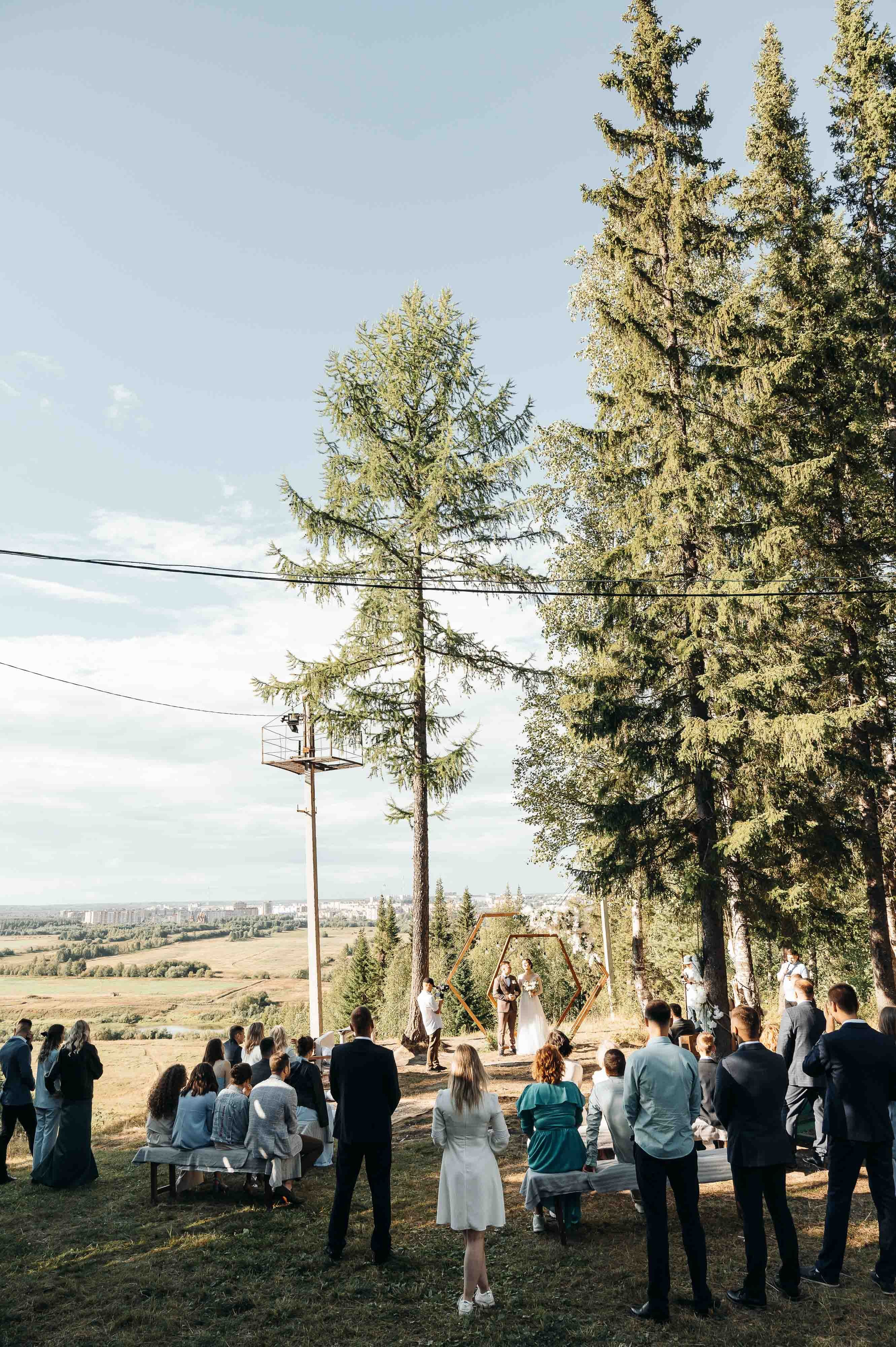 Свадебная фотосессия и прогулка на свежем воздухе. Свадебный и семейный фотограф в Котласе Никита Попов