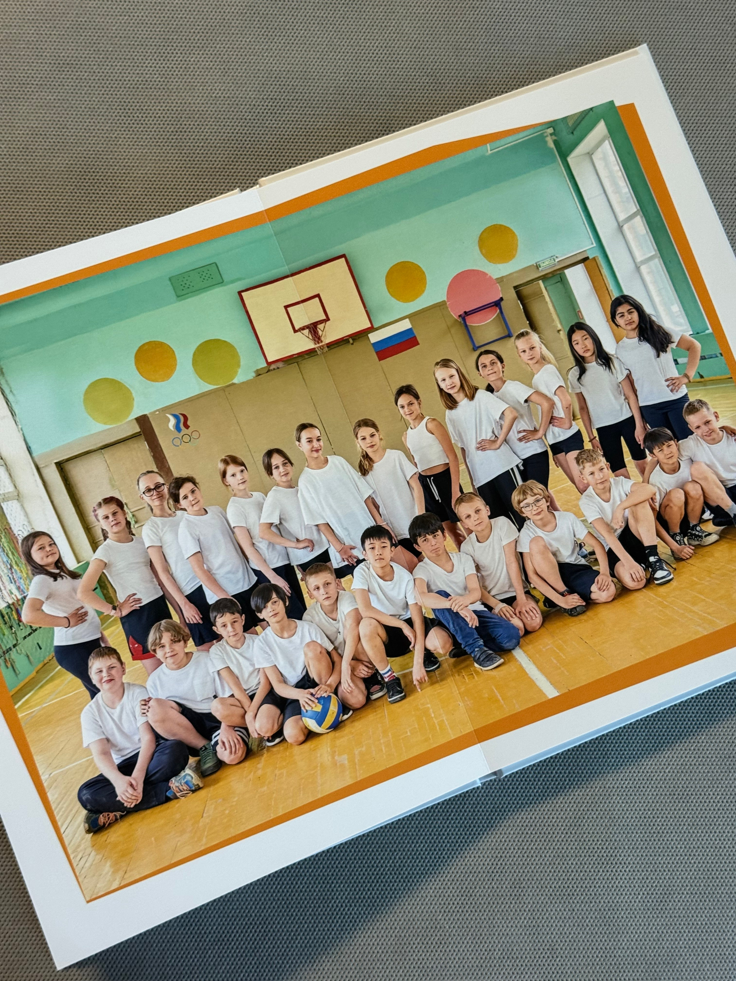 Выпускной альбом. Выпускные фотокниги во Владивостоке Джуган Елена