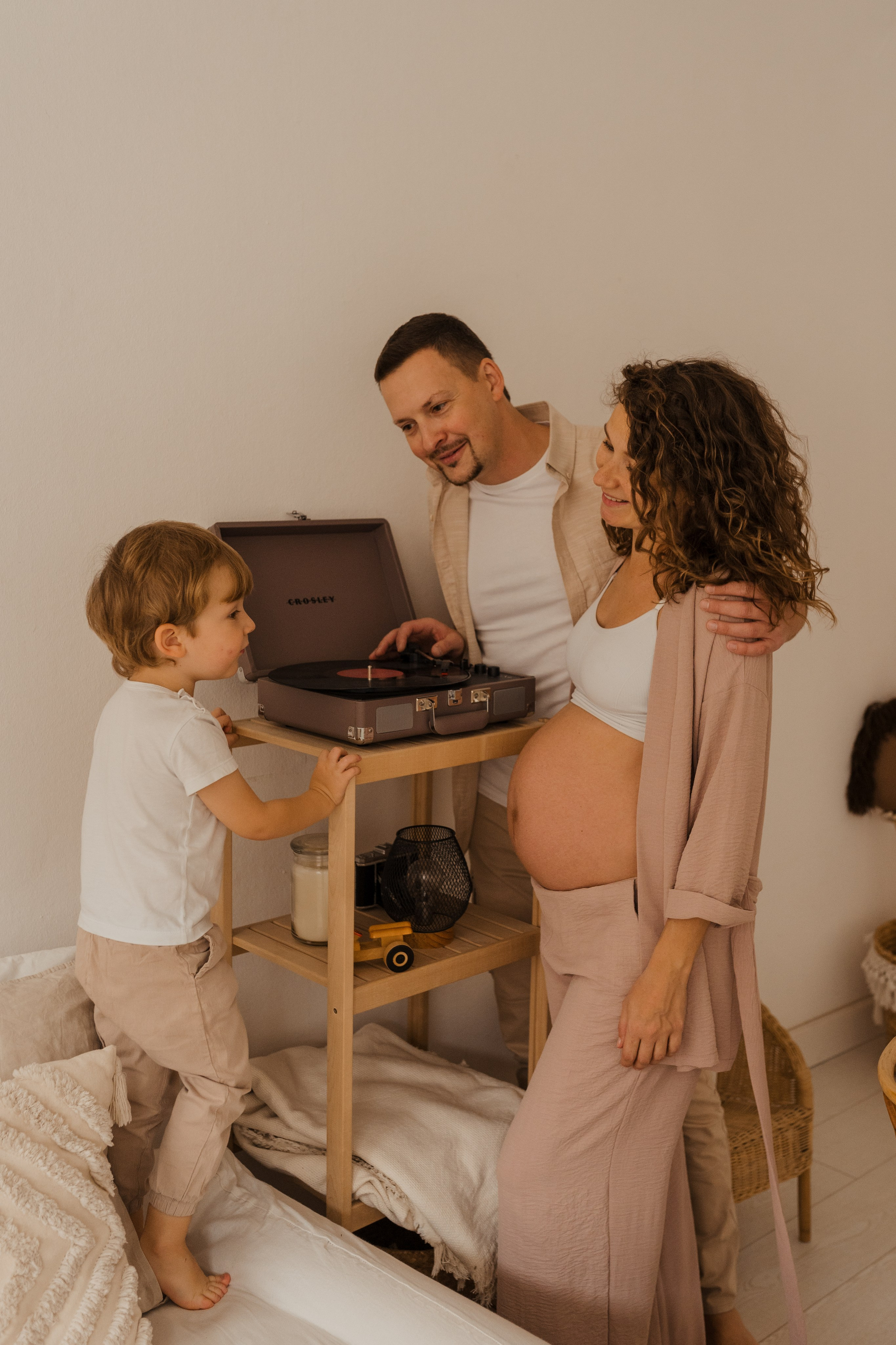 Семейная фотосессия в студии в Москве, семейный фотограф Анна Полушина. Свадебный фотограф в Москве Анна Полушина