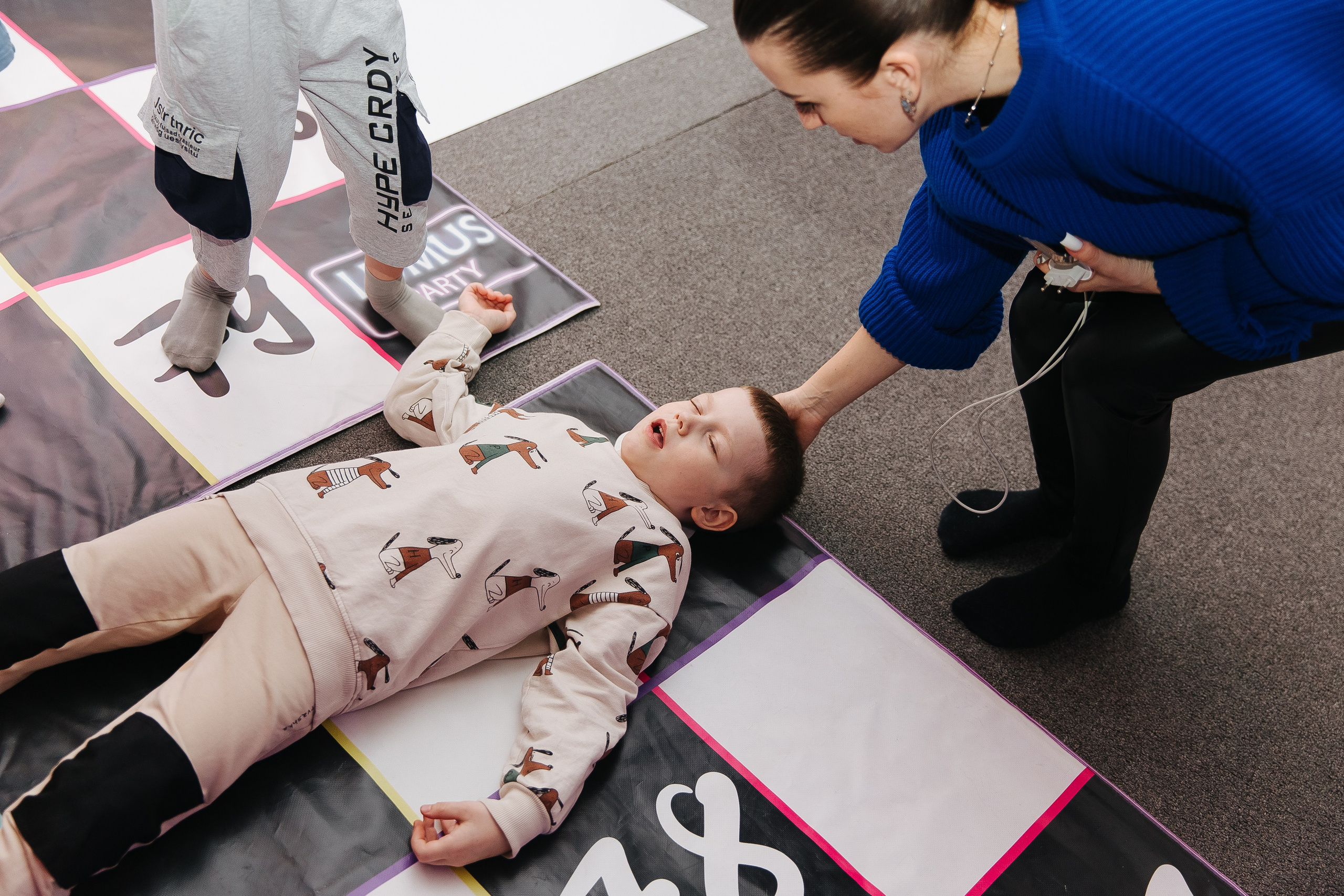 Неоновая вечеринка. Фотограф в Красноярске Любовь Малеева