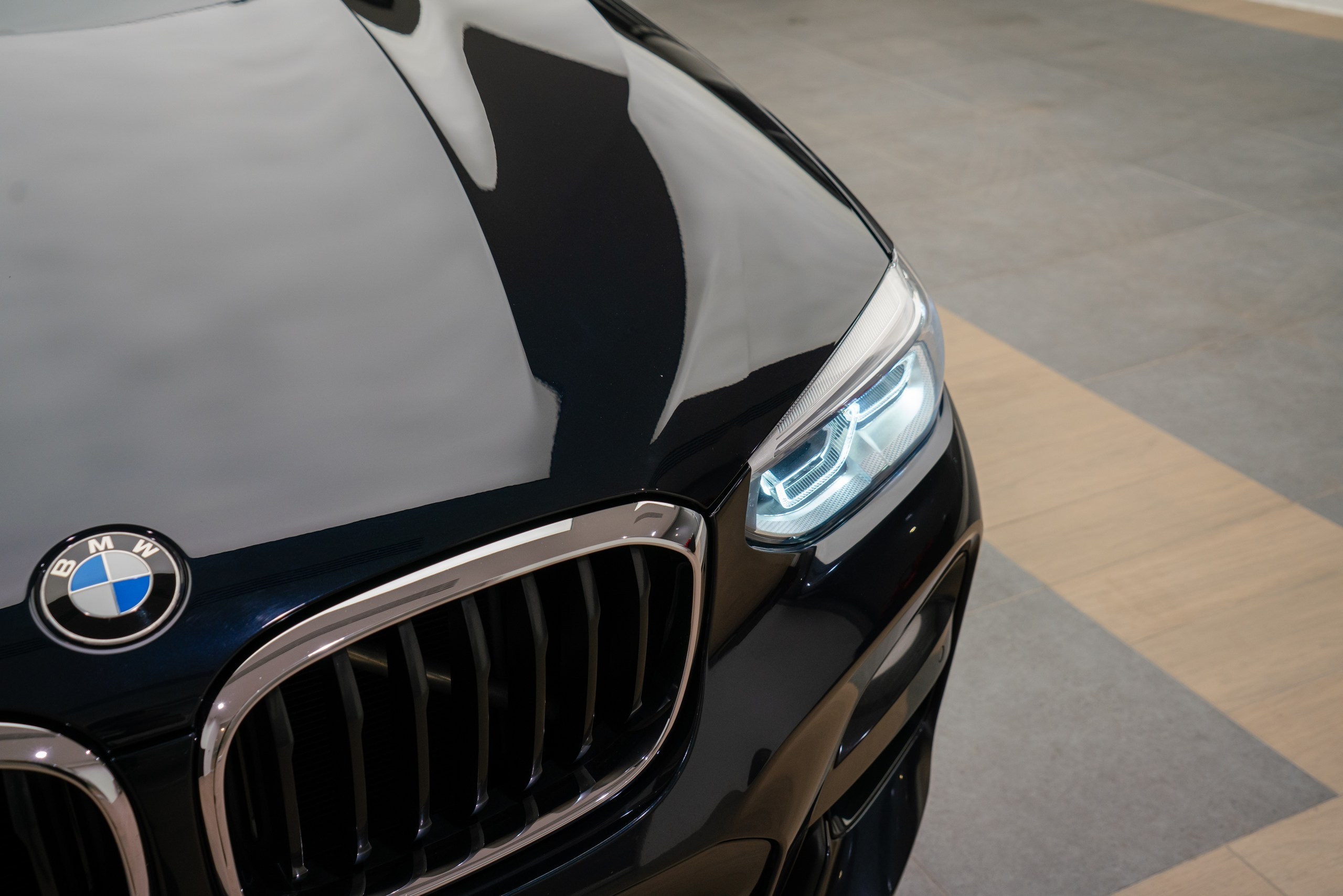 Х3. Фотограф Рома М