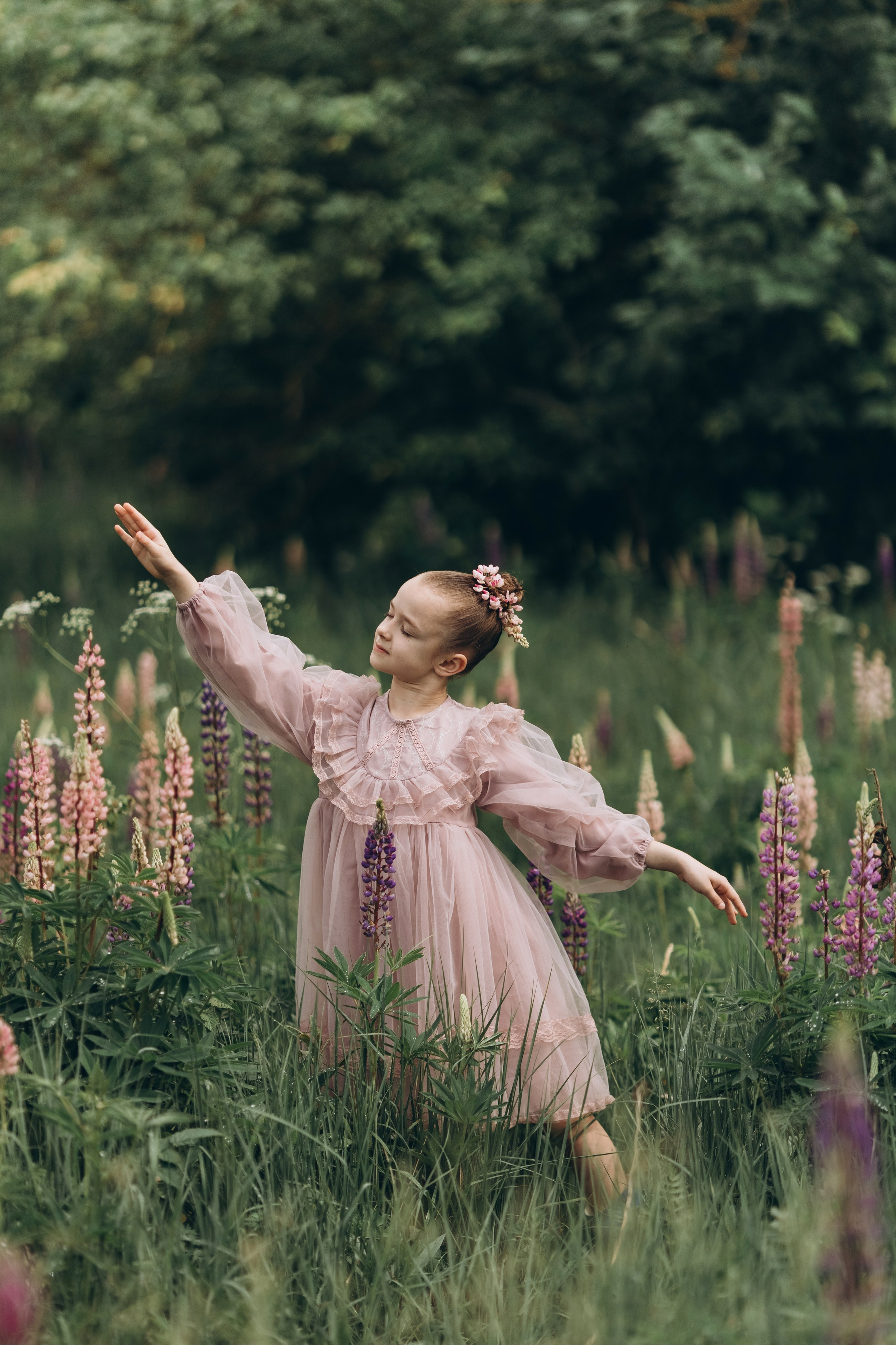 В люпинах. Фотограф Людмила Оюн