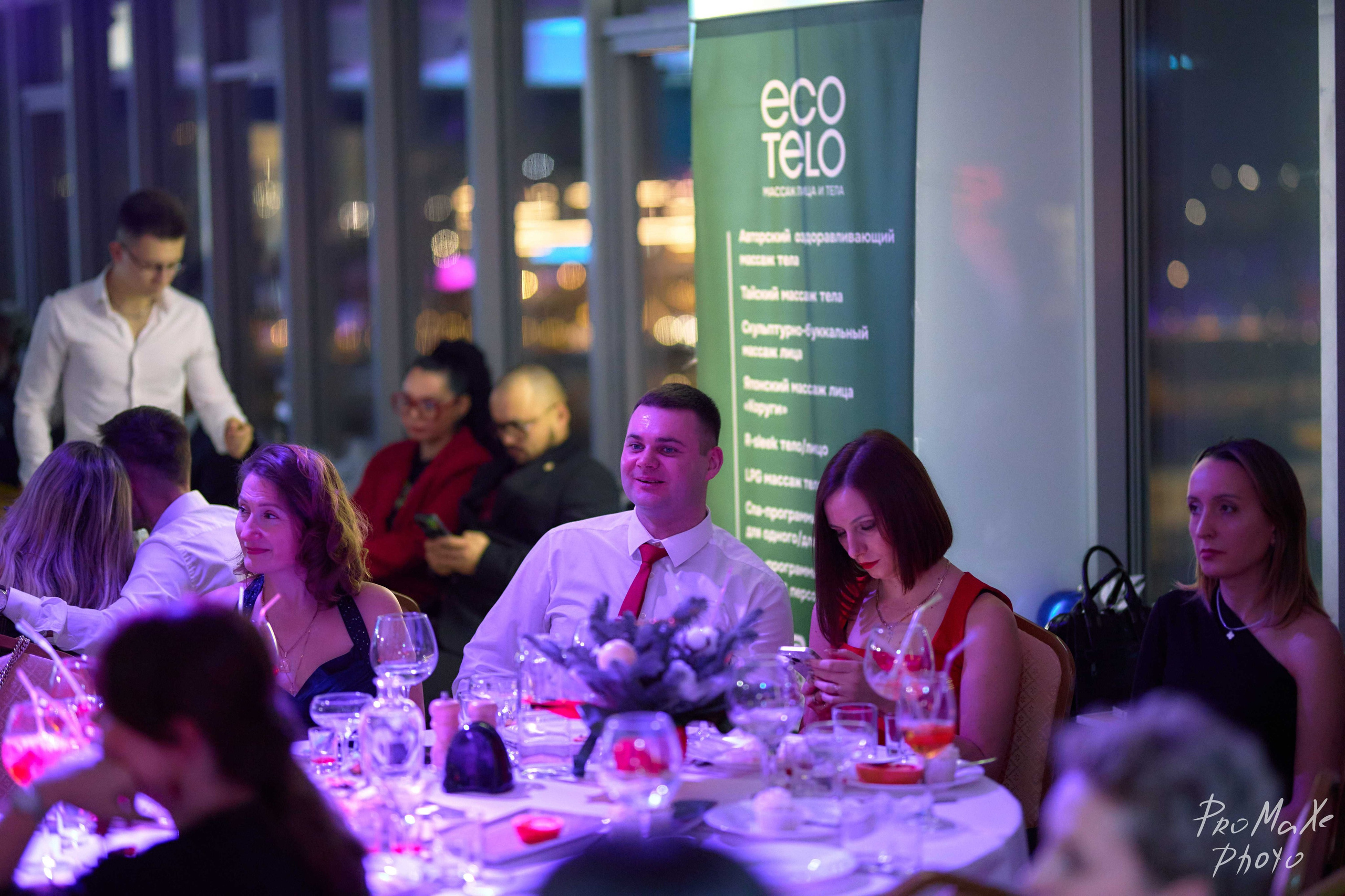 Зал КРАСА МАСС-МЕДИА ЧУВАШИИ. Владимир Суздалов (ProMaXe) — Портретный фотограф, тематические фотосессии в Чебоксарах