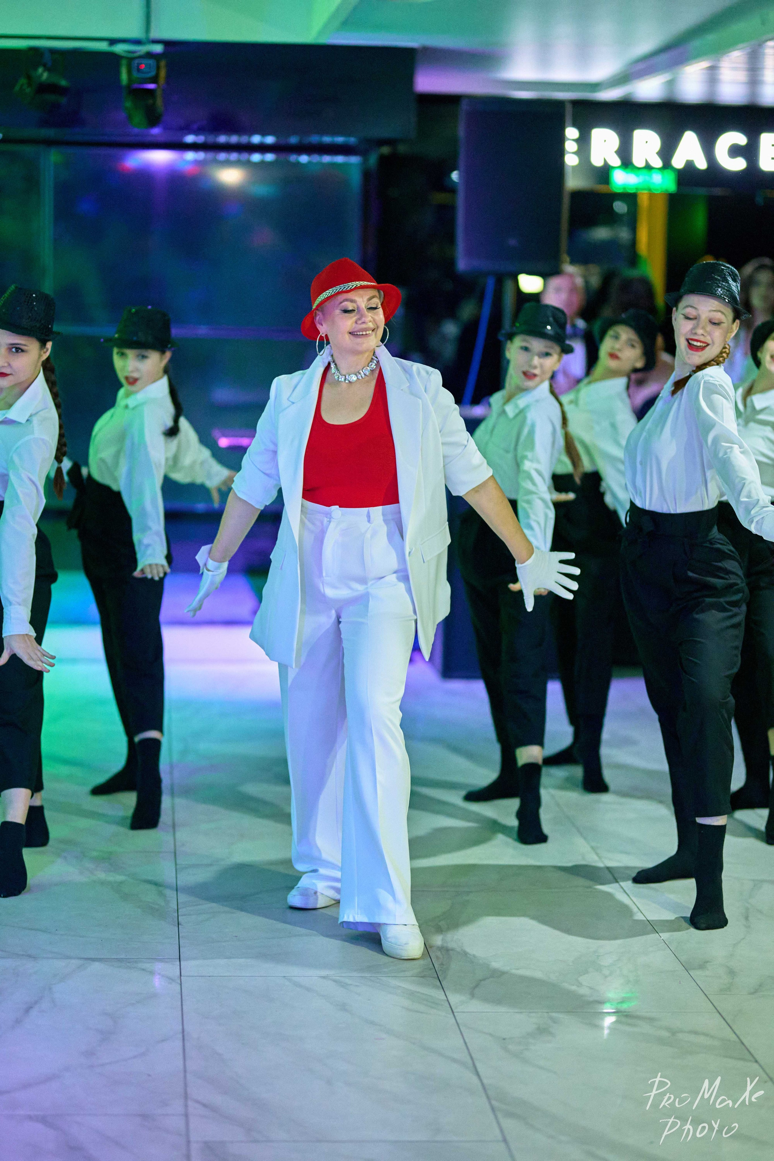 Зал КРАСА МАСС-МЕДИА ЧУВАШИИ. Владимир Суздалов (ProMaXe) — Портретный фотограф, тематические фотосессии в Чебоксарах