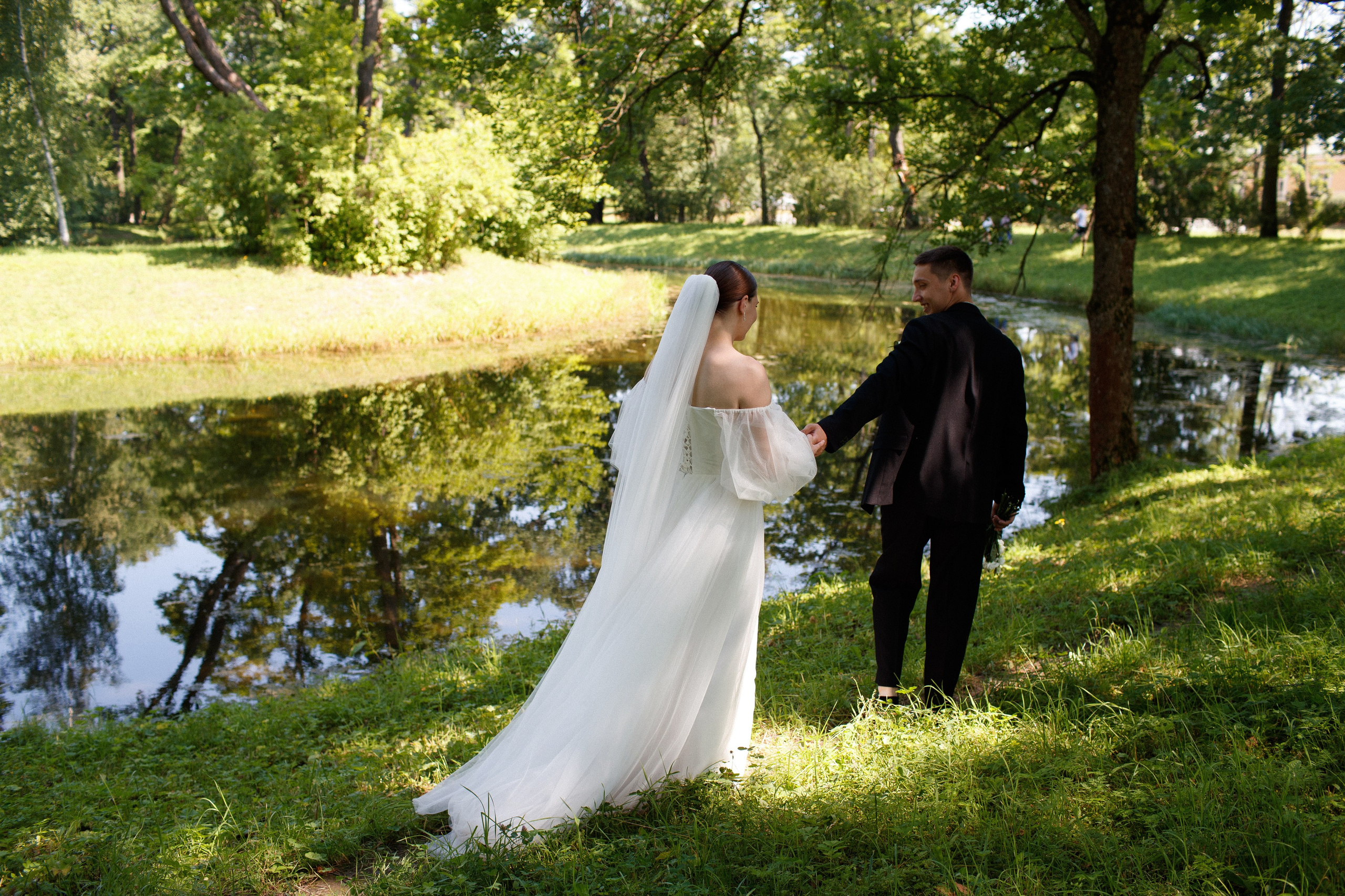 Vlad & Nadya (Saint-Petersburg, Russia). Destination wedding photographer Peter Letu