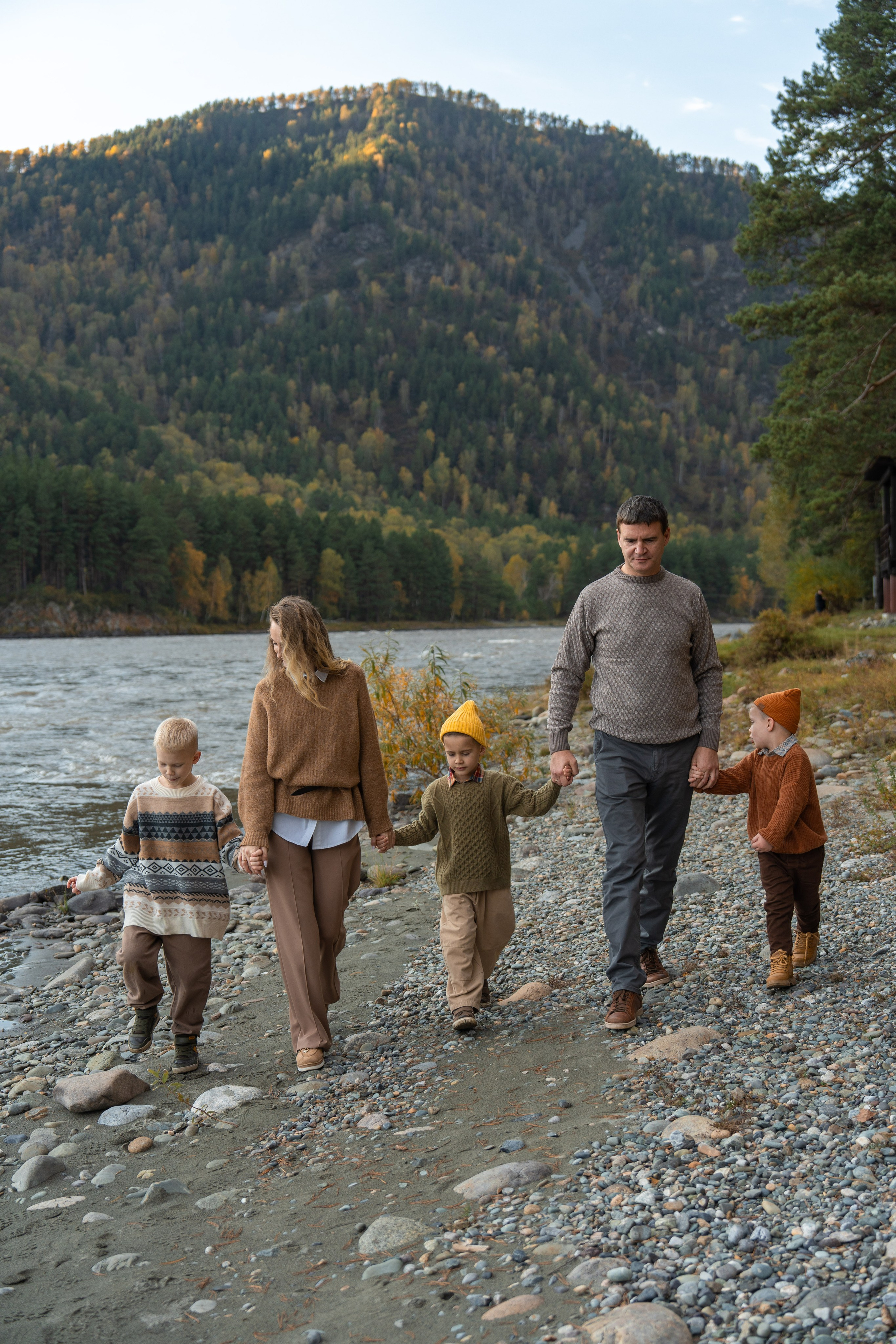 Семейная фотосессия в Москве для большой семьи. Свадебный фотограф в Москве Анна Полушина