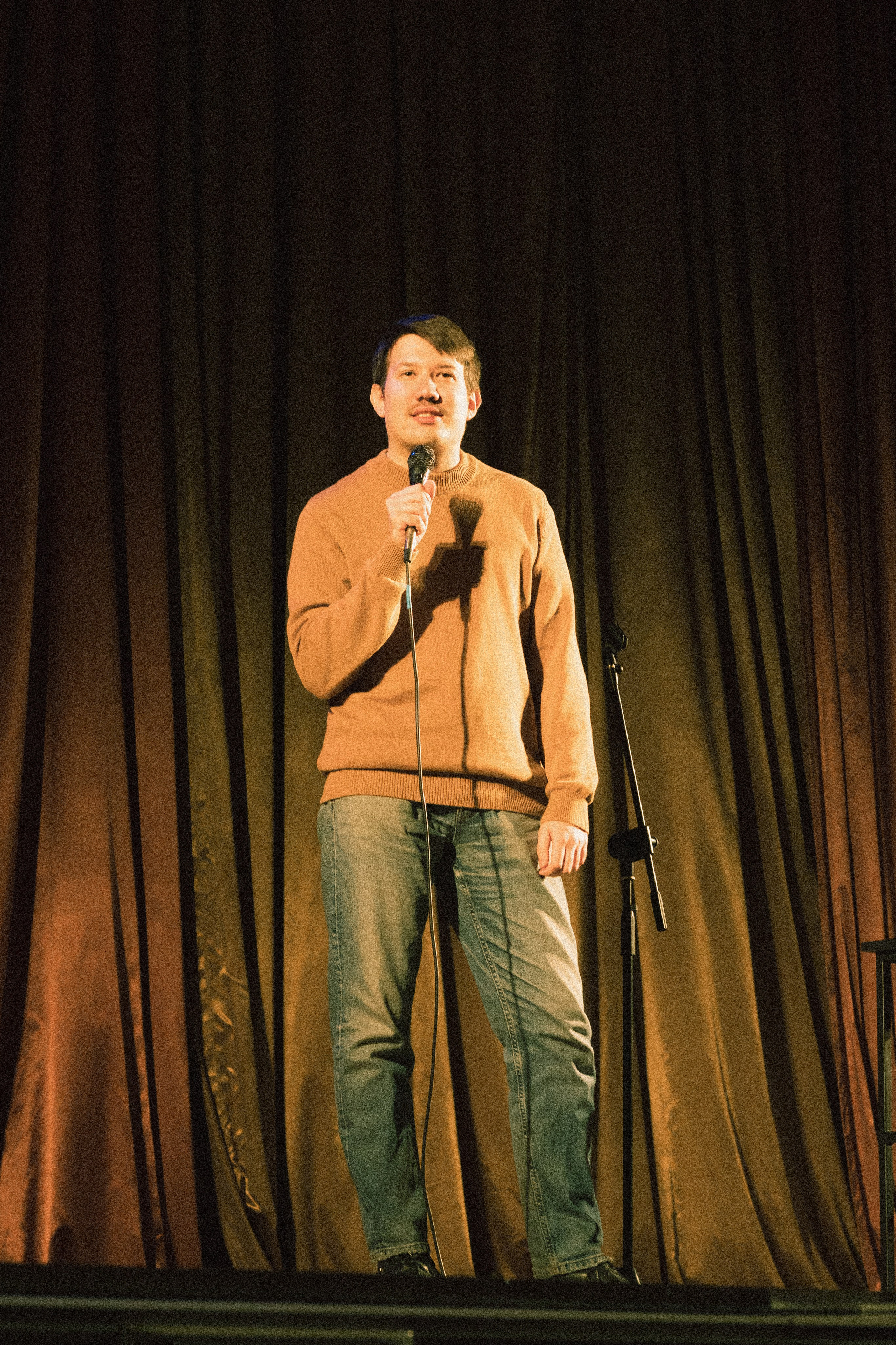 Стэндап Филипп Воронин. Boringowl | Коммерческий фотограф в Иркутске Раиса Ботороева