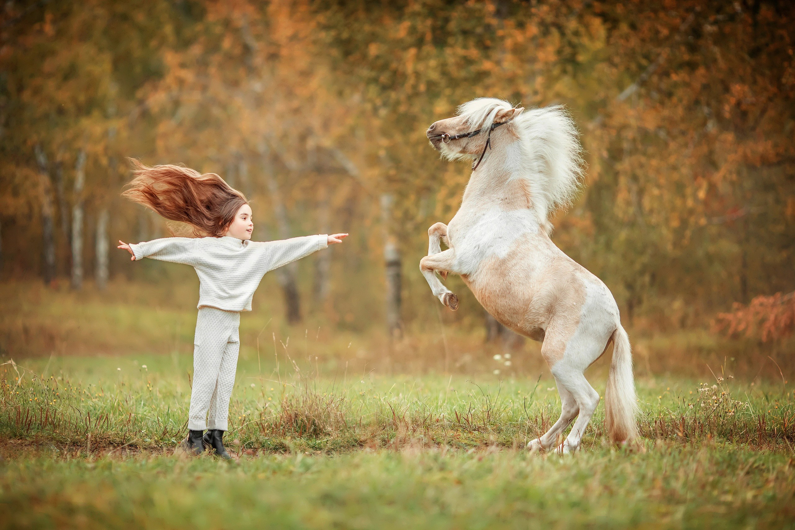 С конем. Сказочный фотограф фотопроекты фототуры в Новосибирске и на Алтае