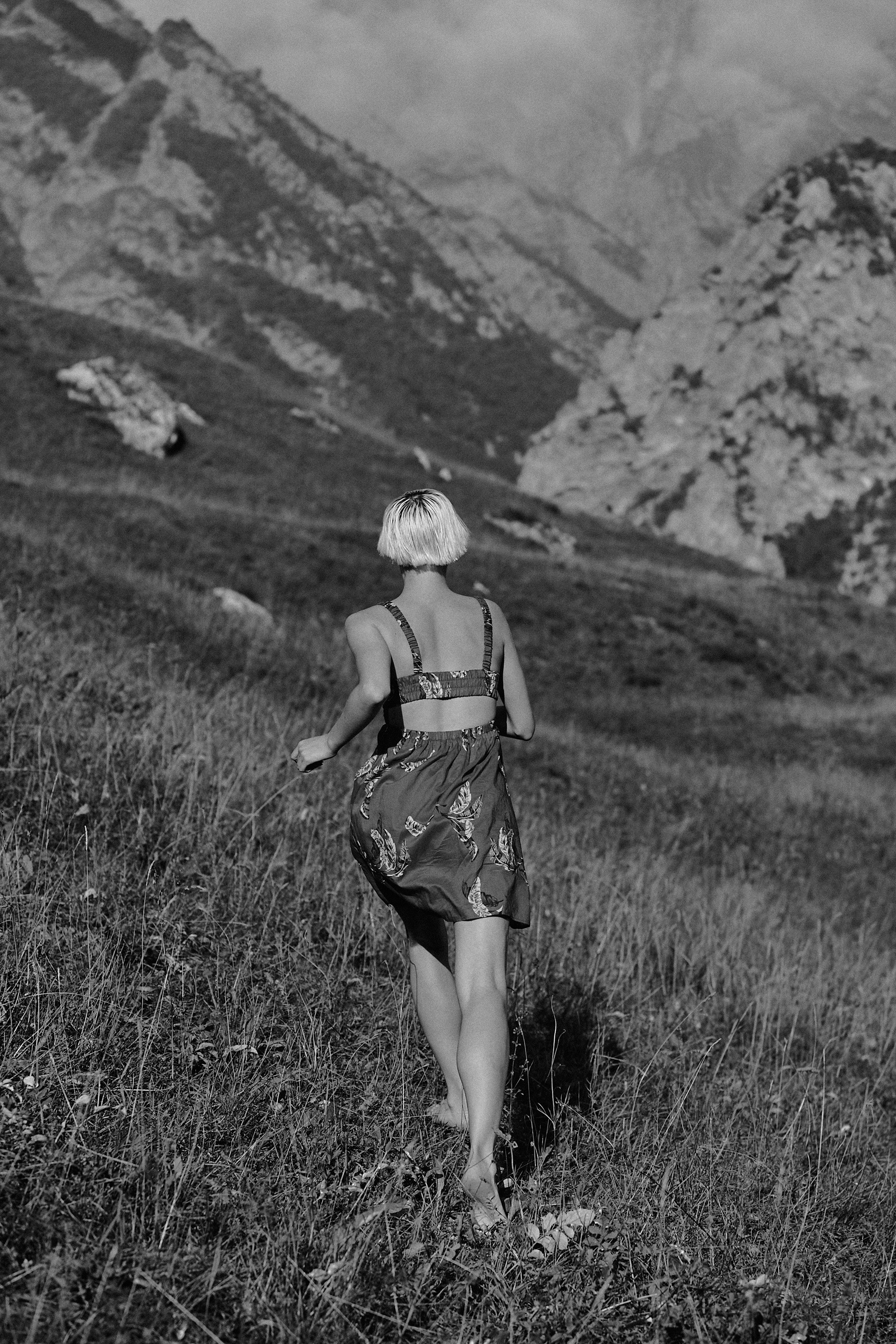 Летняя Фотосессия в горах Кавказа. Фотограф Продюсер в горах КБР / Москва  Нальчик Горы