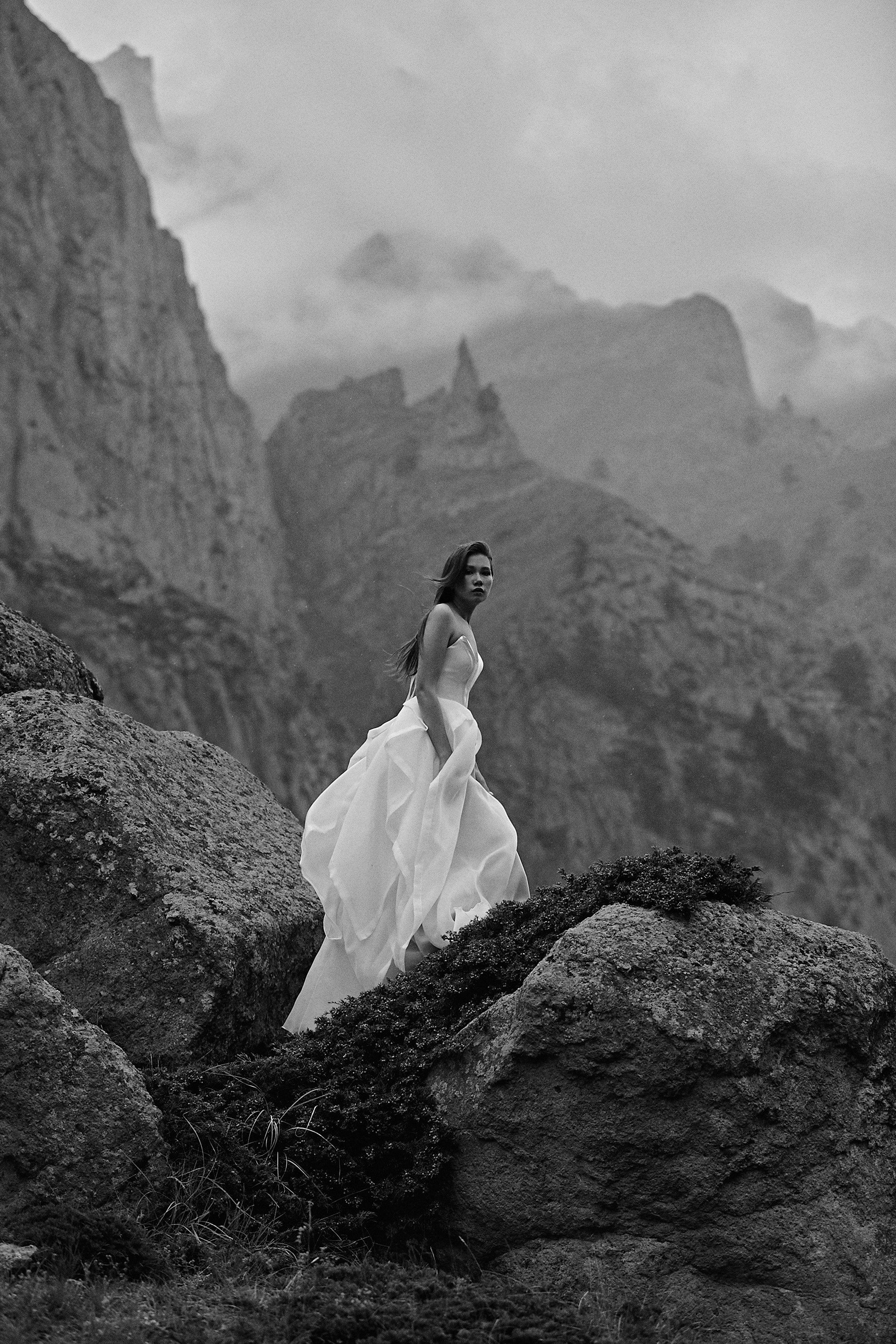 Фотосессия в горах Кавказа. Фотограф Продюсер в горах КБР / Москва  Нальчик Горы