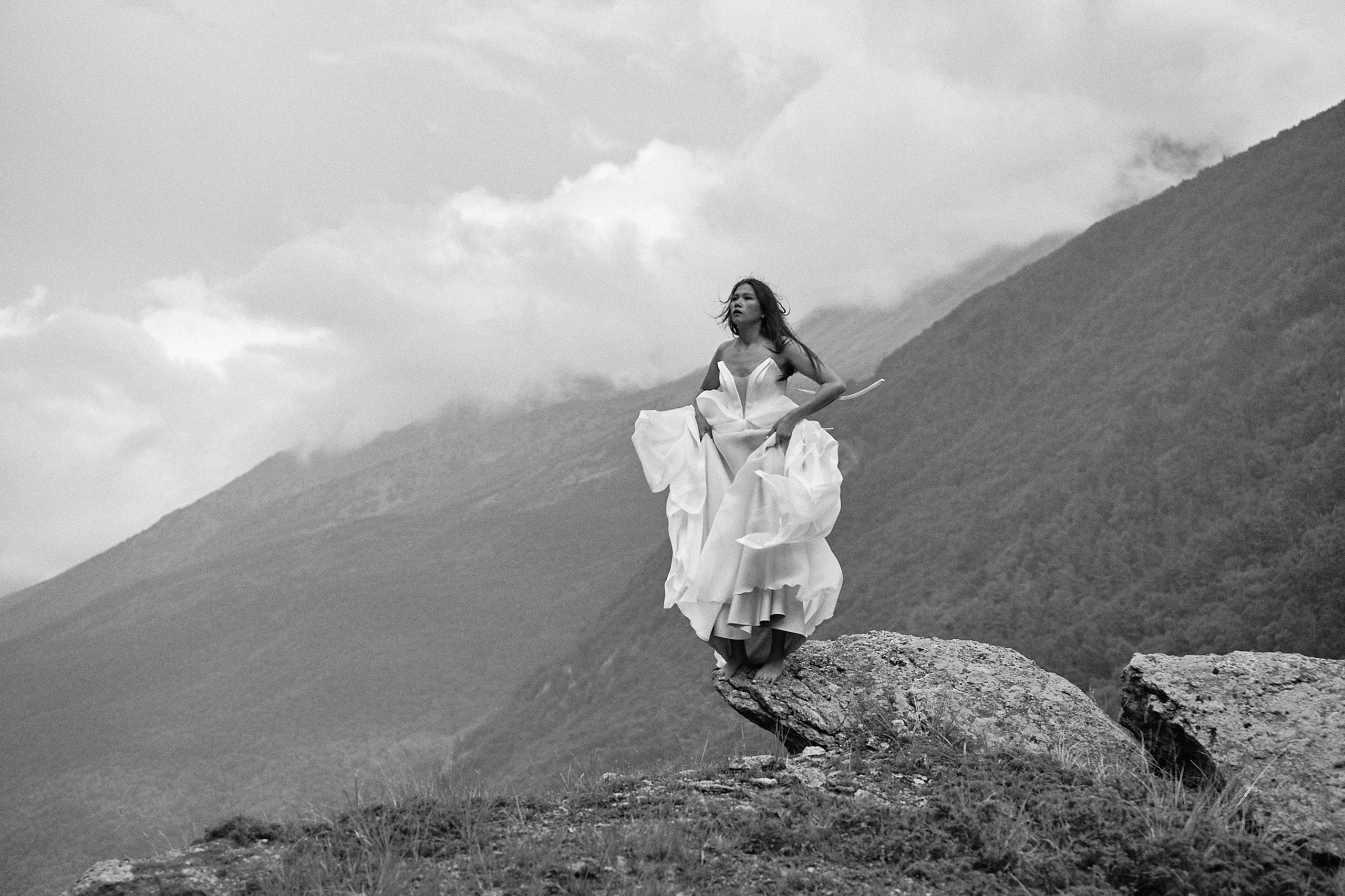 Фотосессия в горах Кавказа. Фотограф Продюсер в горах КБР / Москва  Нальчик Горы