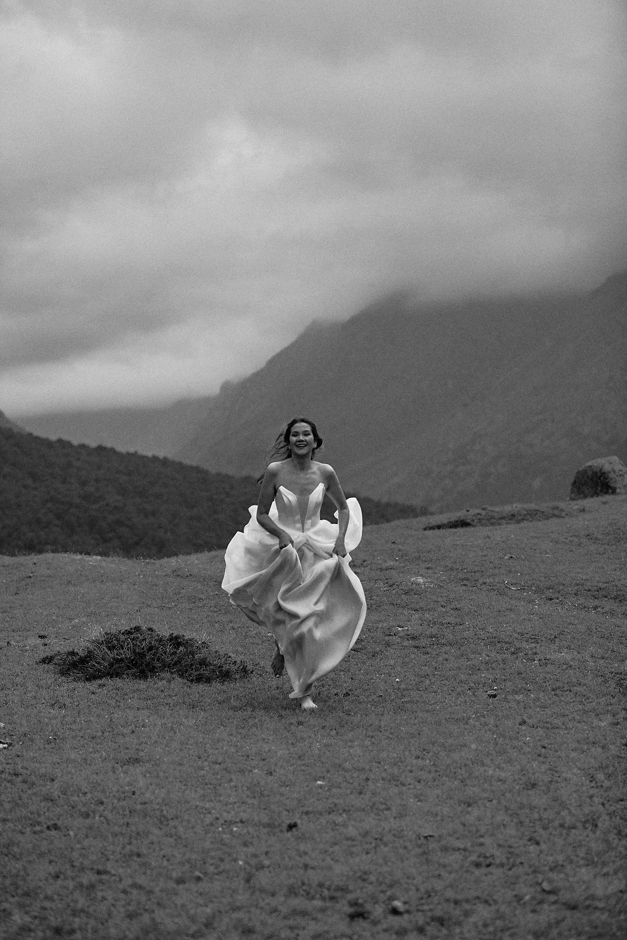 Фотосессия в горах Кавказа. Фотограф Продюсер в горах КБР / Москва  Нальчик Горы