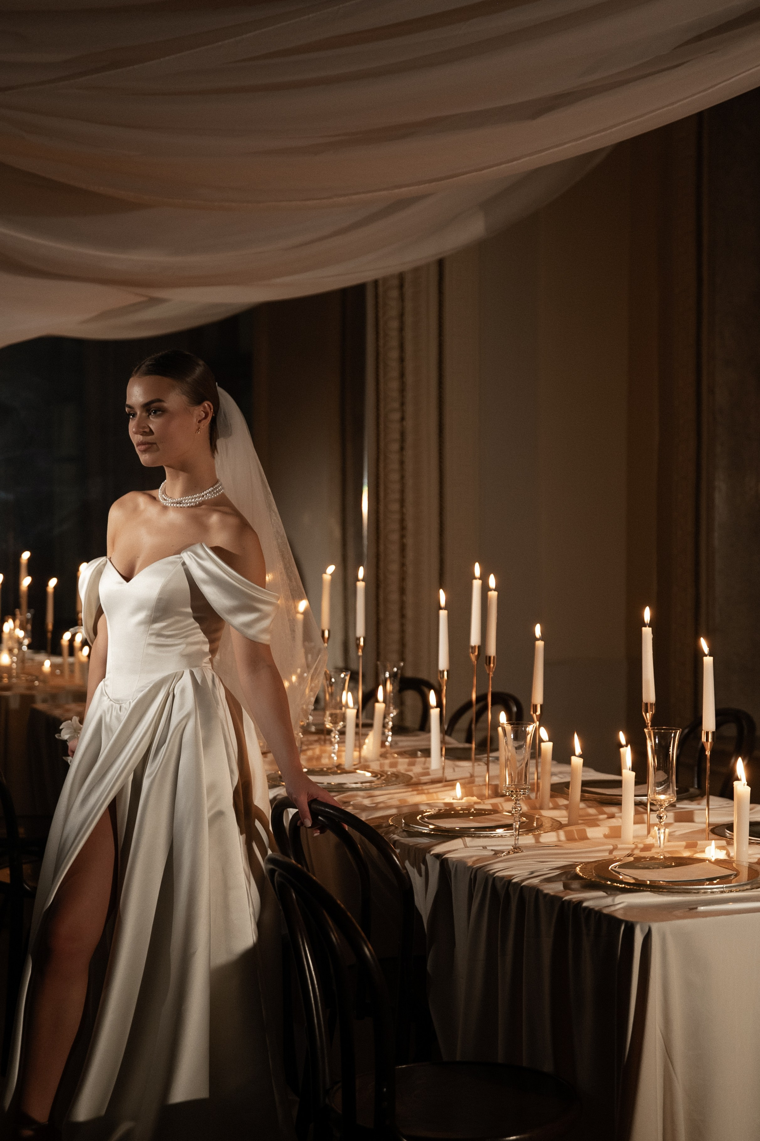 Камерный свадебный ужин при свечах в старинном особняке в фотостудии 21. Kult. Ярослава Ерина — свадебный фотограф в Москве