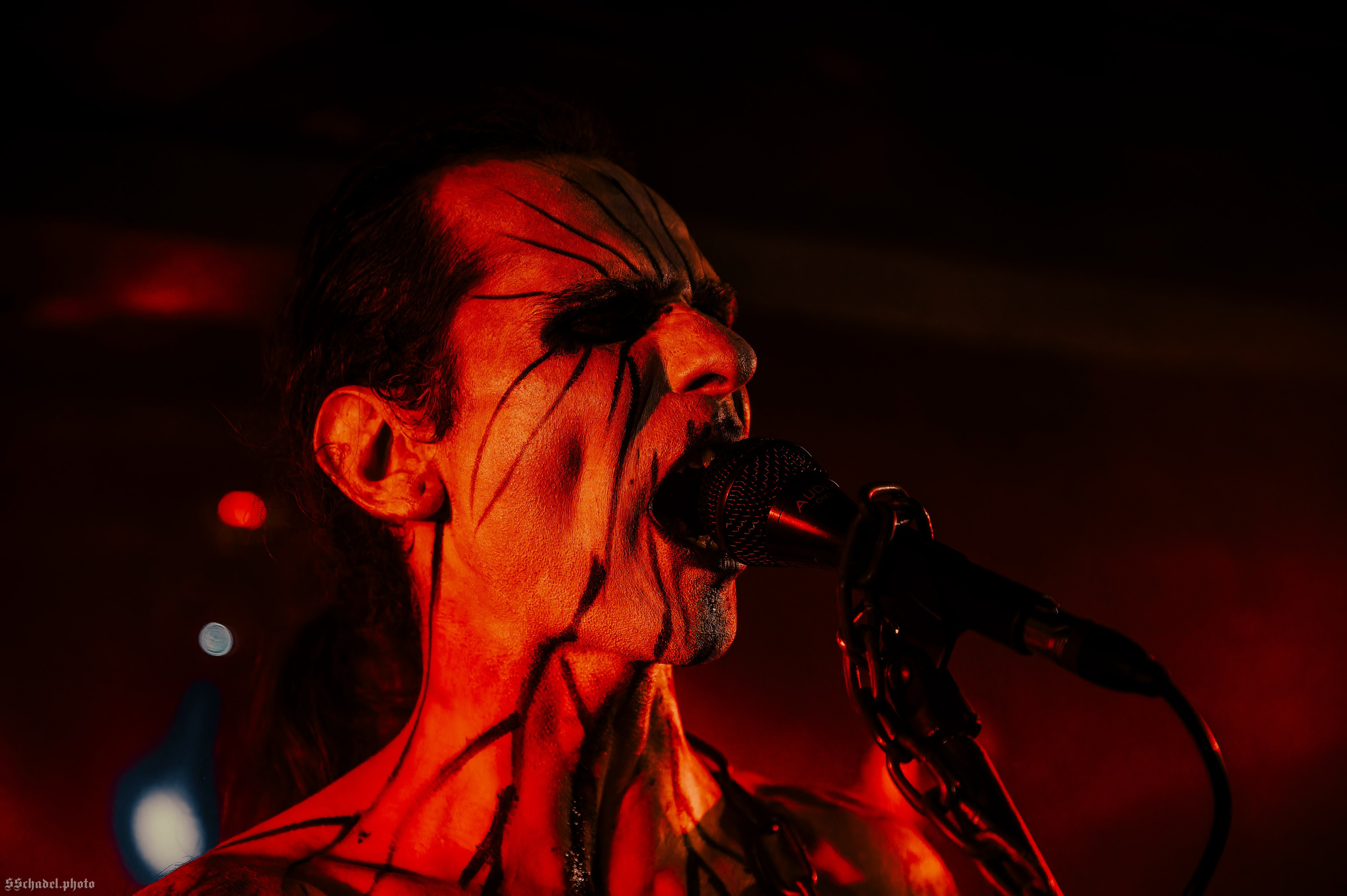 Frostlagte Måne 18.10.25. We will make everything metal!