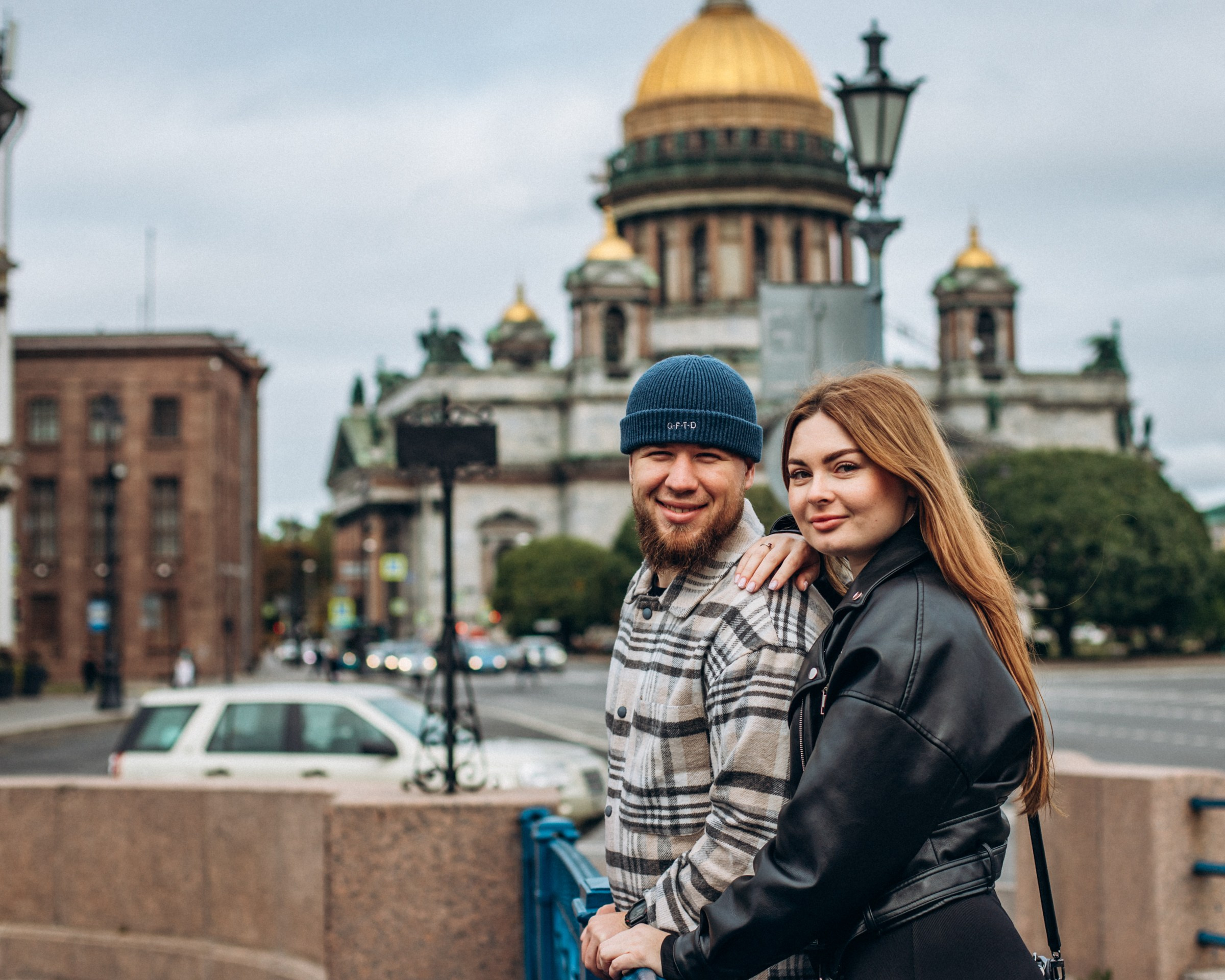 Владимир и Екатерина в октябре. Фотопрогулка в Петербурге. Индивидуальный и семейный фотограф в Санкт-Петербурге