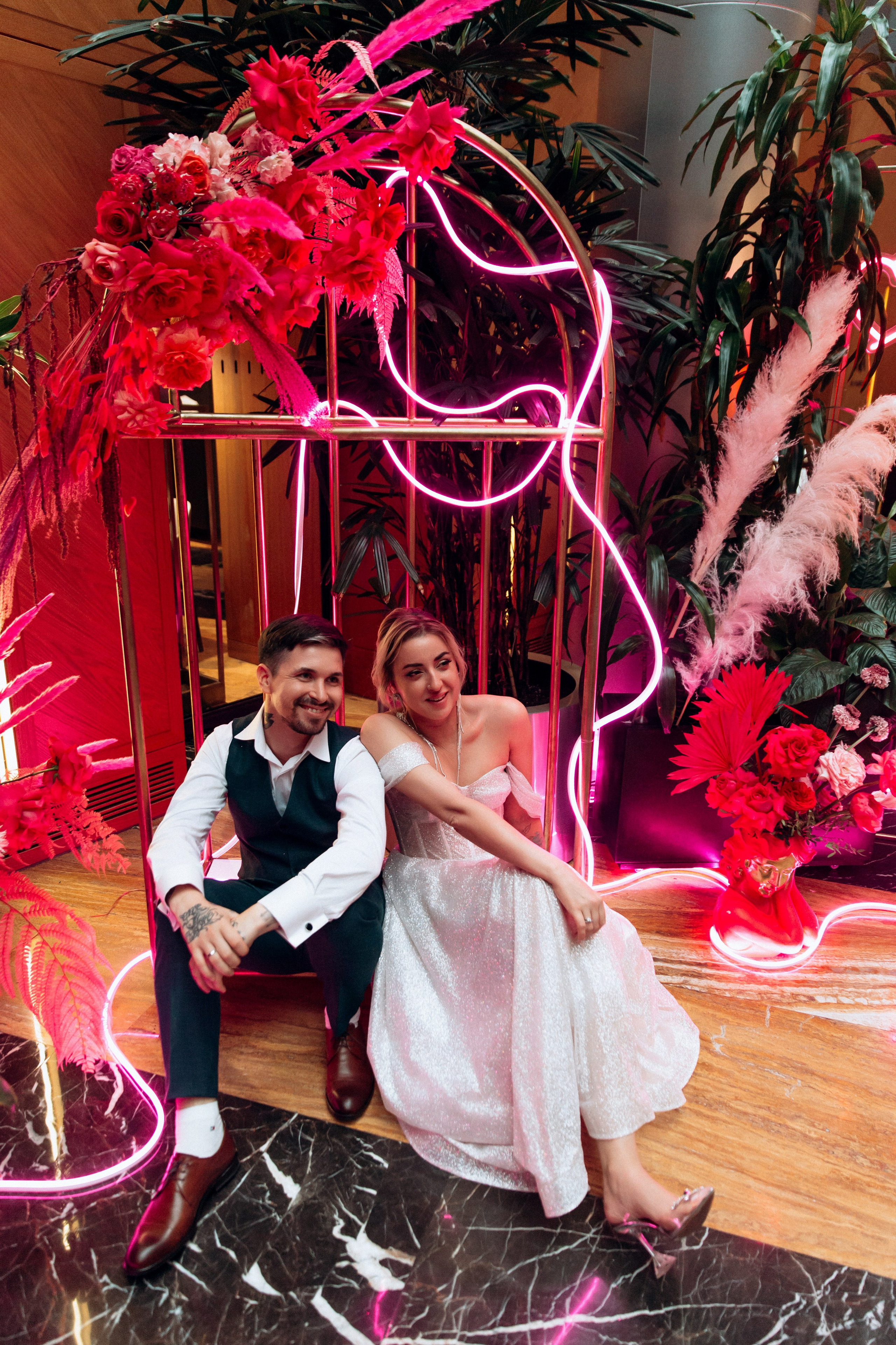 Неоновая свадьба. Свадебный фотограф в Санкт-Петербурге Вика Стукачева