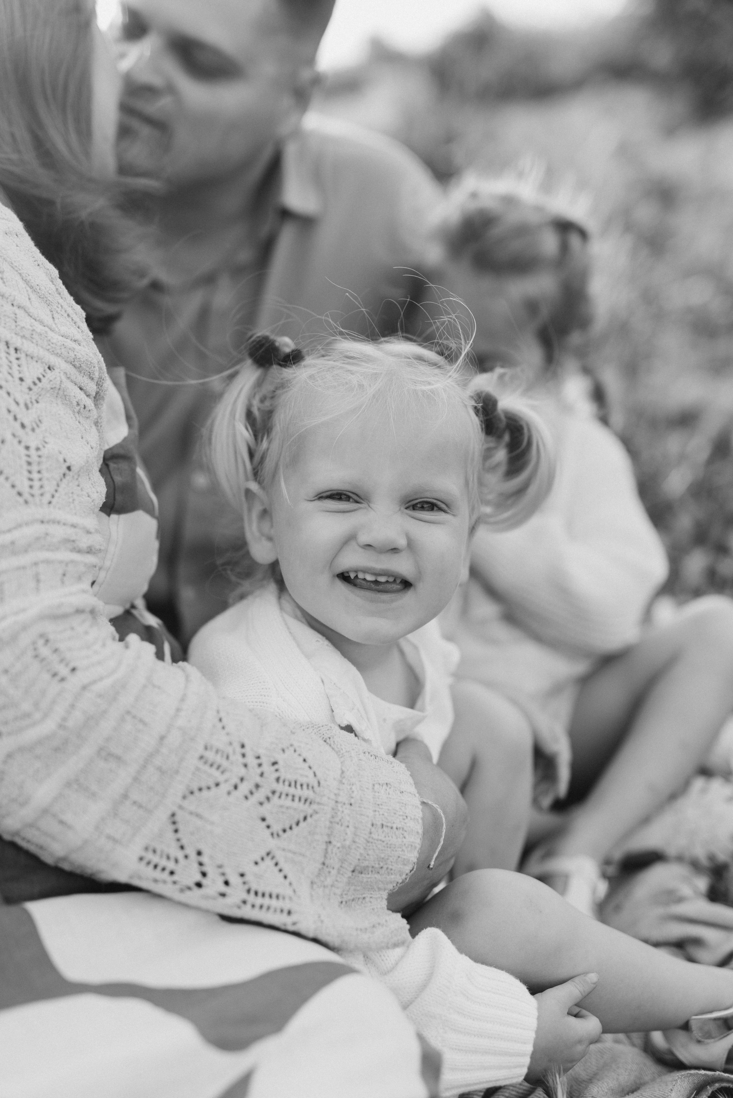 Family: Iryna, Vlad, Yasmin & Arina. Family photographer in Israel | Alesya Superfin