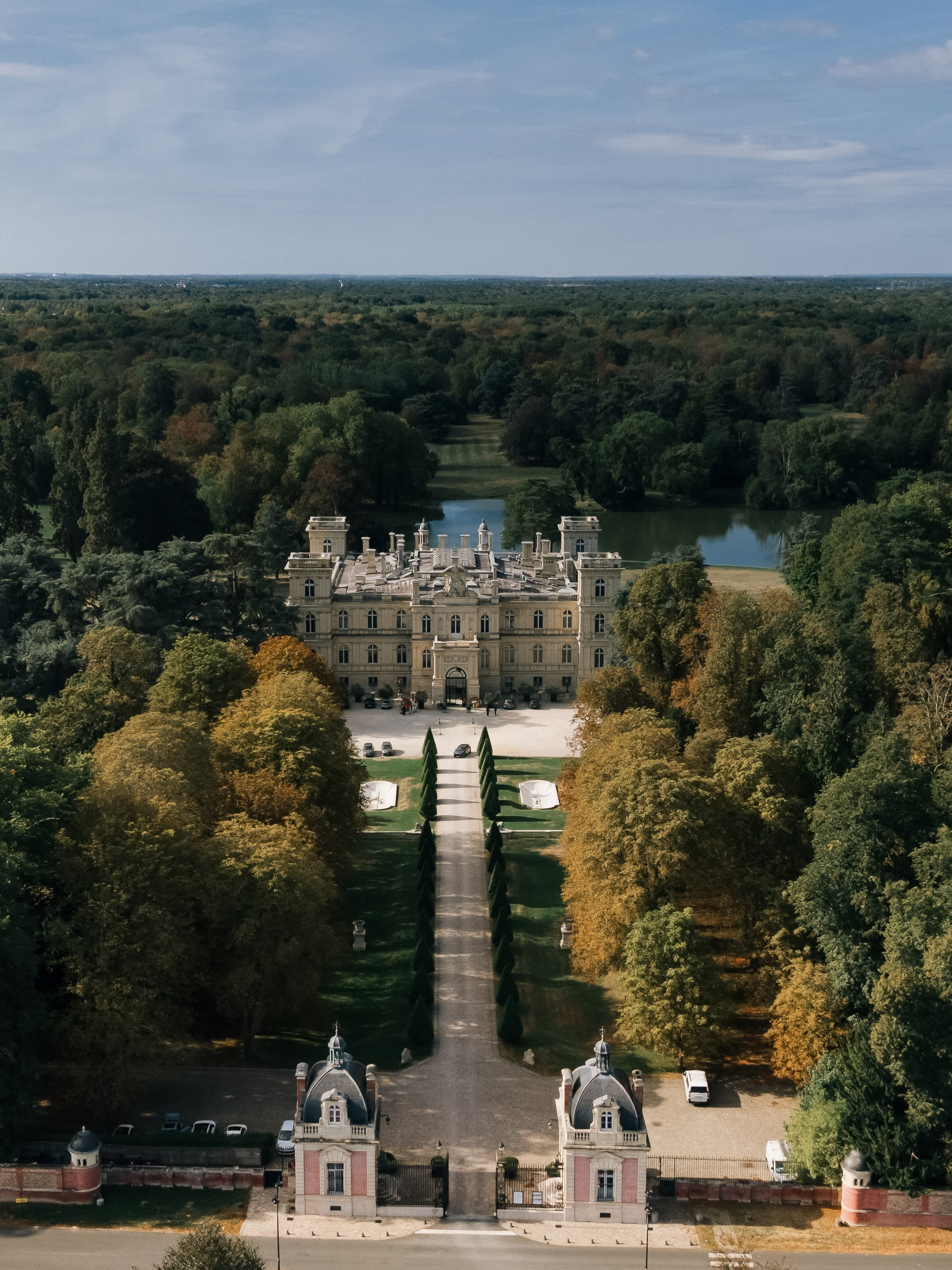 Château de Ferrières Wedding near Paris | Aleksandr Tsukanov