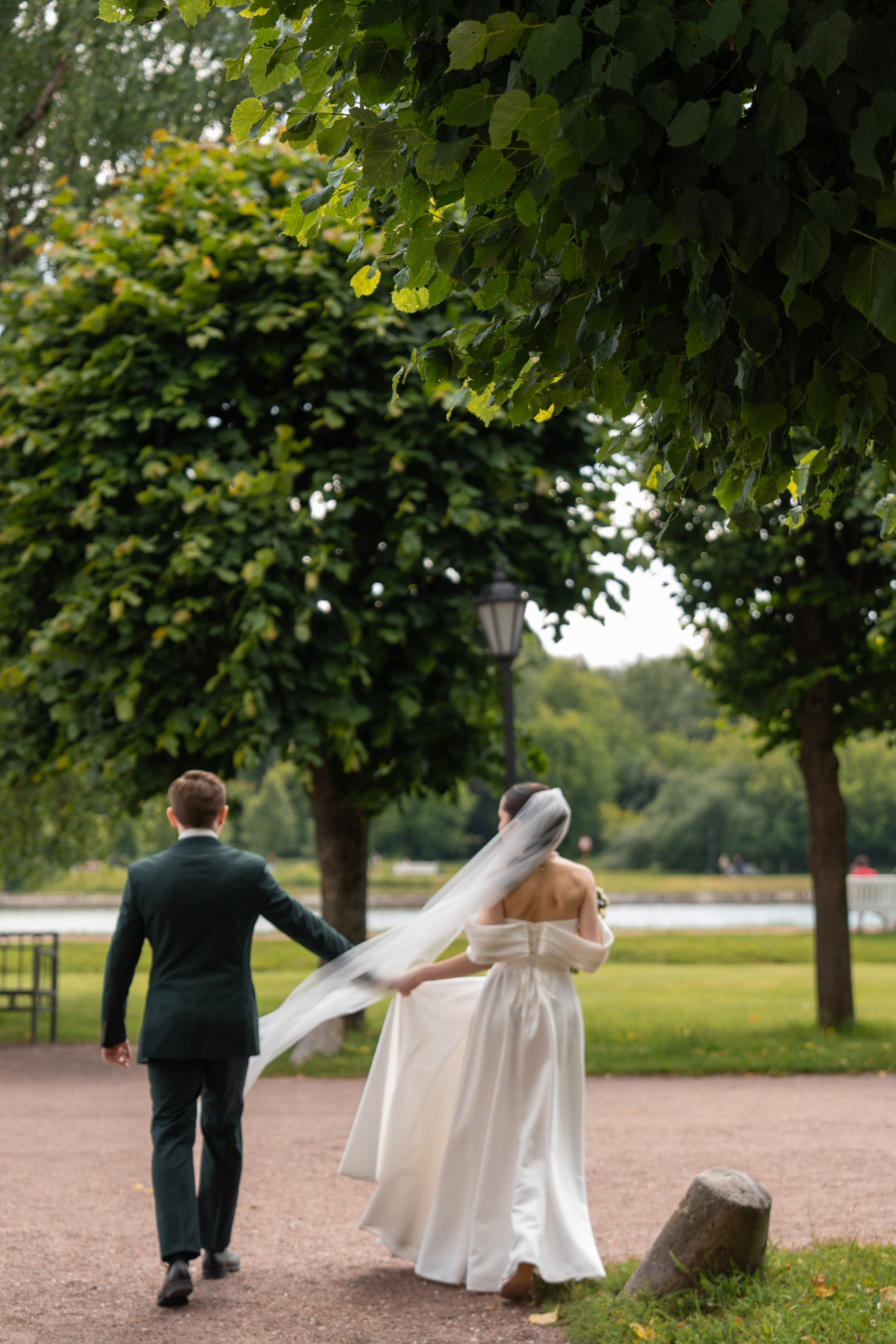 Влад и Илина в Кусково. Свадебный фотограф в Москве Анна Полушина