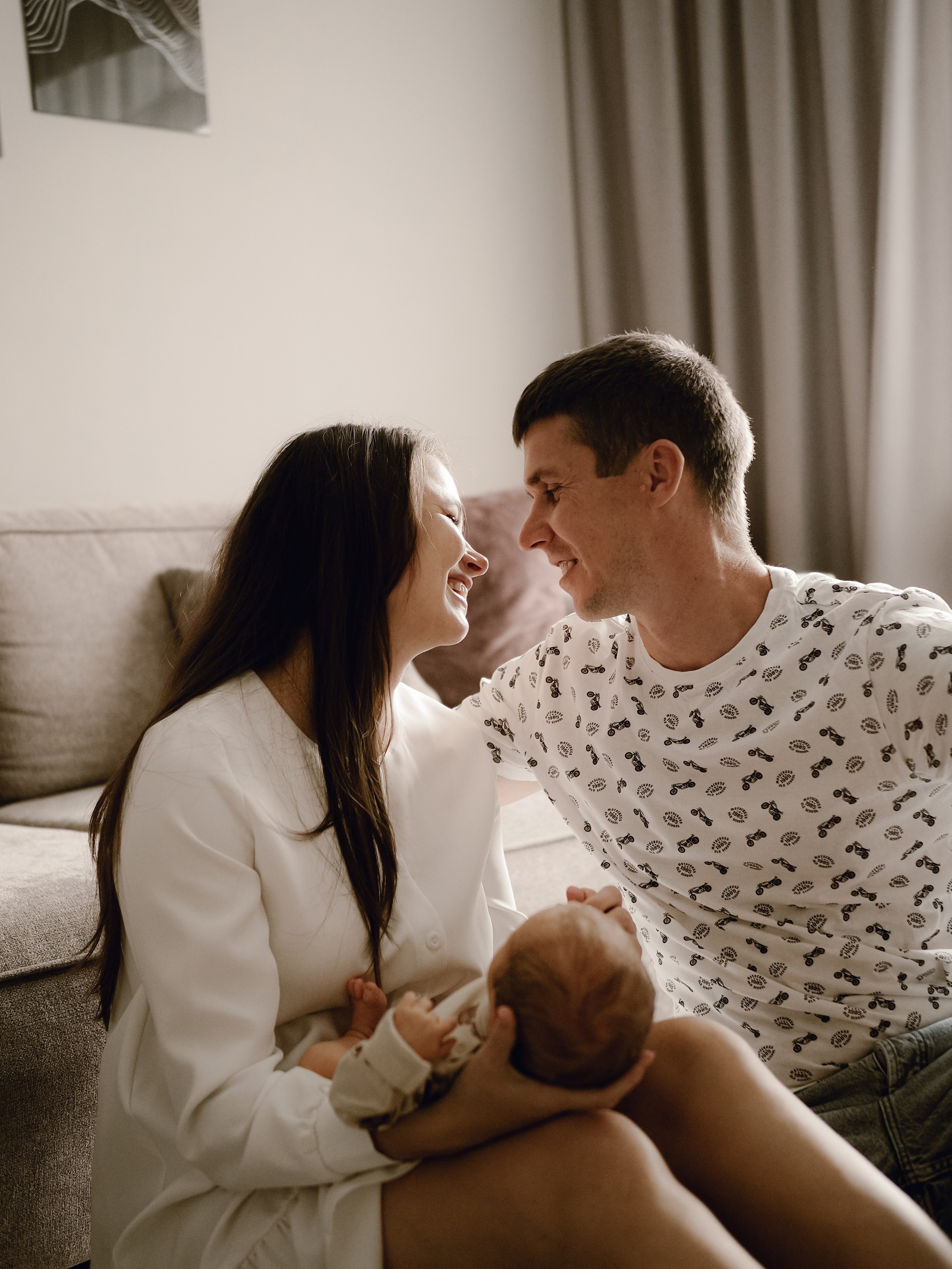 Нежность первой встречи. Фотограф Рязань. Семейный Свадебный фотограф