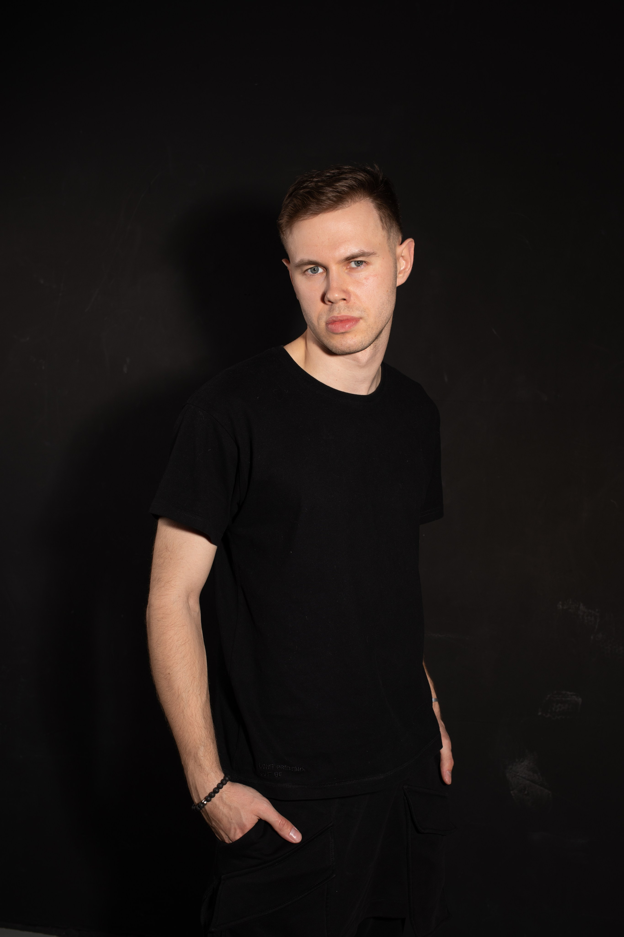 Мужской портрет в студии. Фотограф Санкт-Петербург Всеволожск Мария Наскидашвили