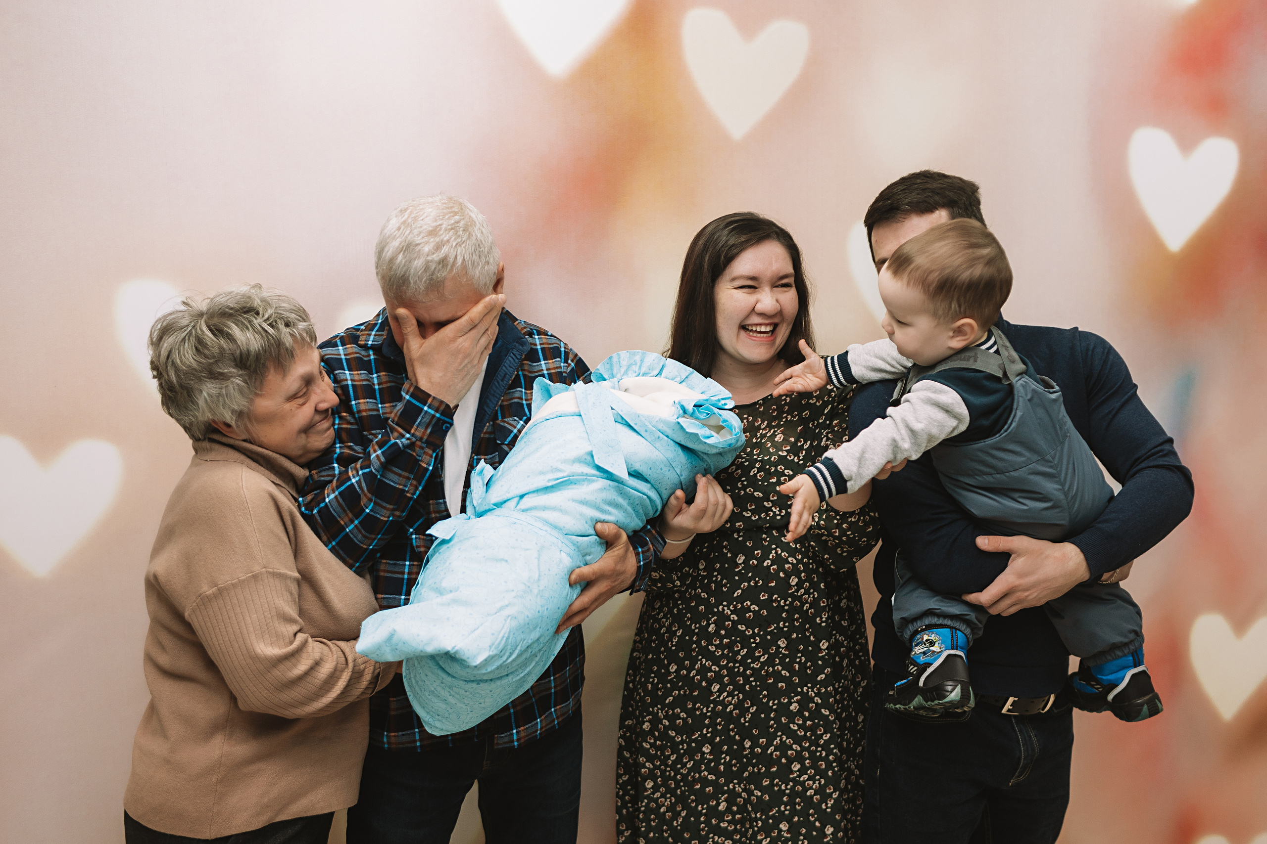 Выписка только зона ожидания. Семейный фотограф Тюмень, фотограф на роды Салмина Мария