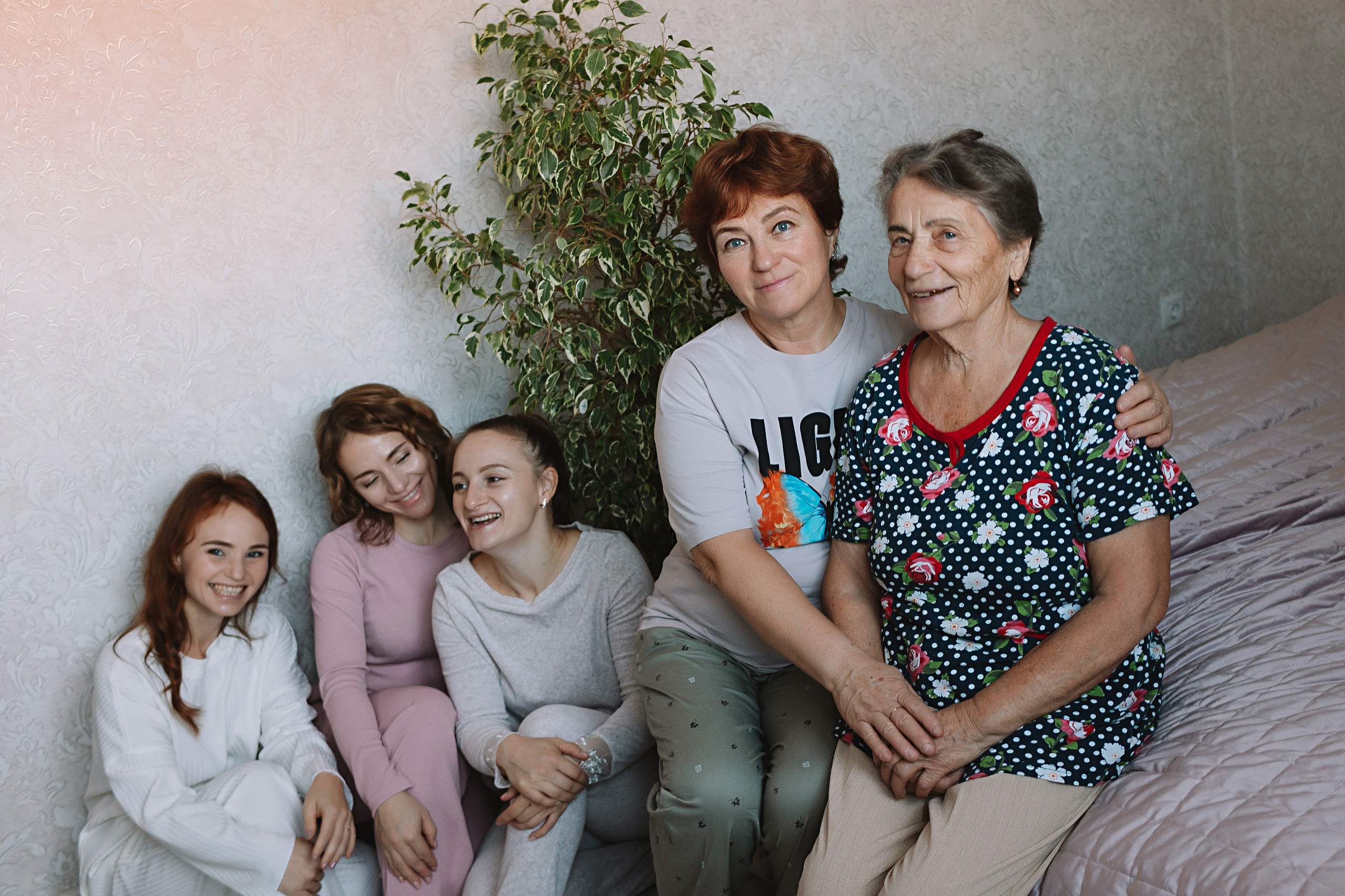 Большая семья (17 человек в частном доме, 2 часа). Семейный фотограф Тюмень, фотограф на роды Салмина Мария