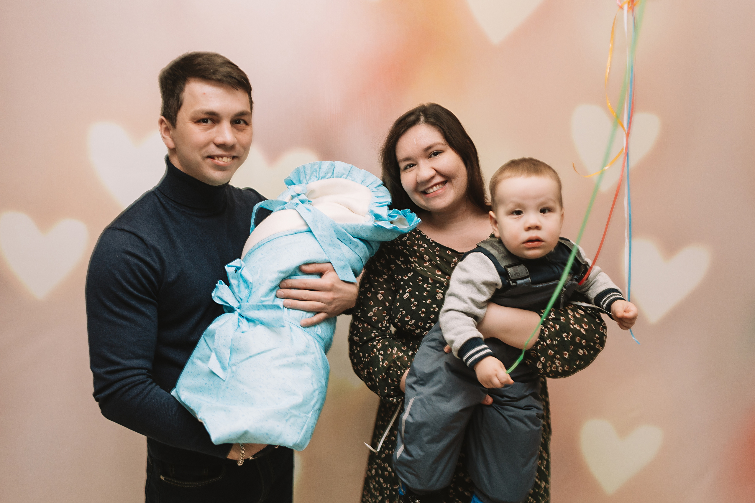 Выписка только зона ожидания. Семейный фотограф Тюмень, фотограф на роды Салмина Мария