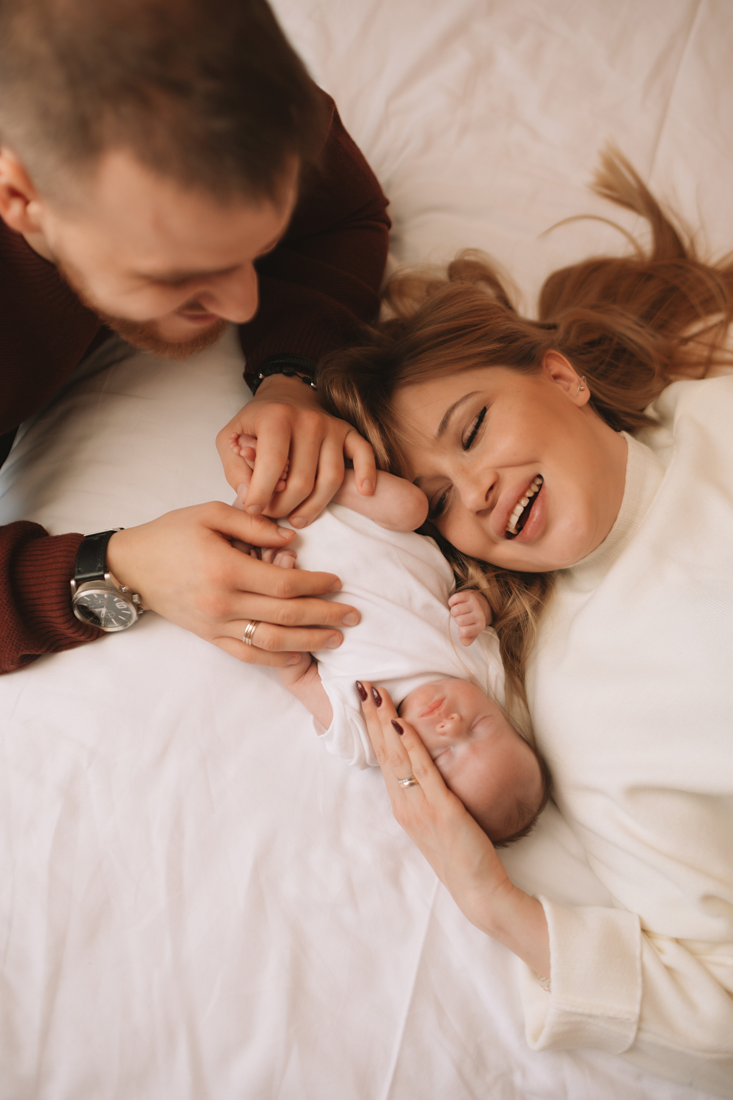 Выписка Мать и Дитя. Семейный фотограф Тюмень, фотограф на роды Салмина Мария