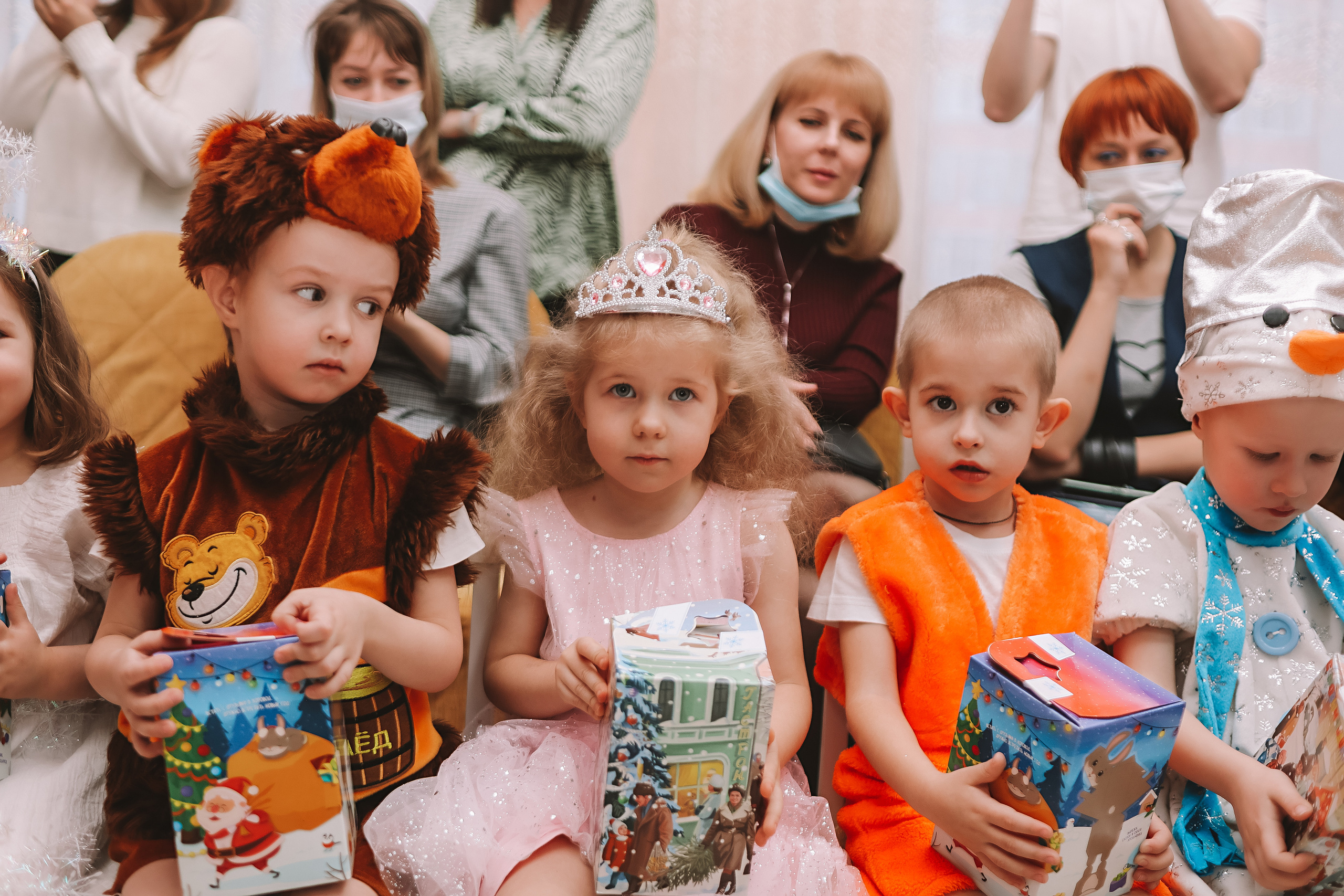 Репортаж новогоднего утренника. Семейный фотограф Тюмень, фотограф на роды Салмина Мария