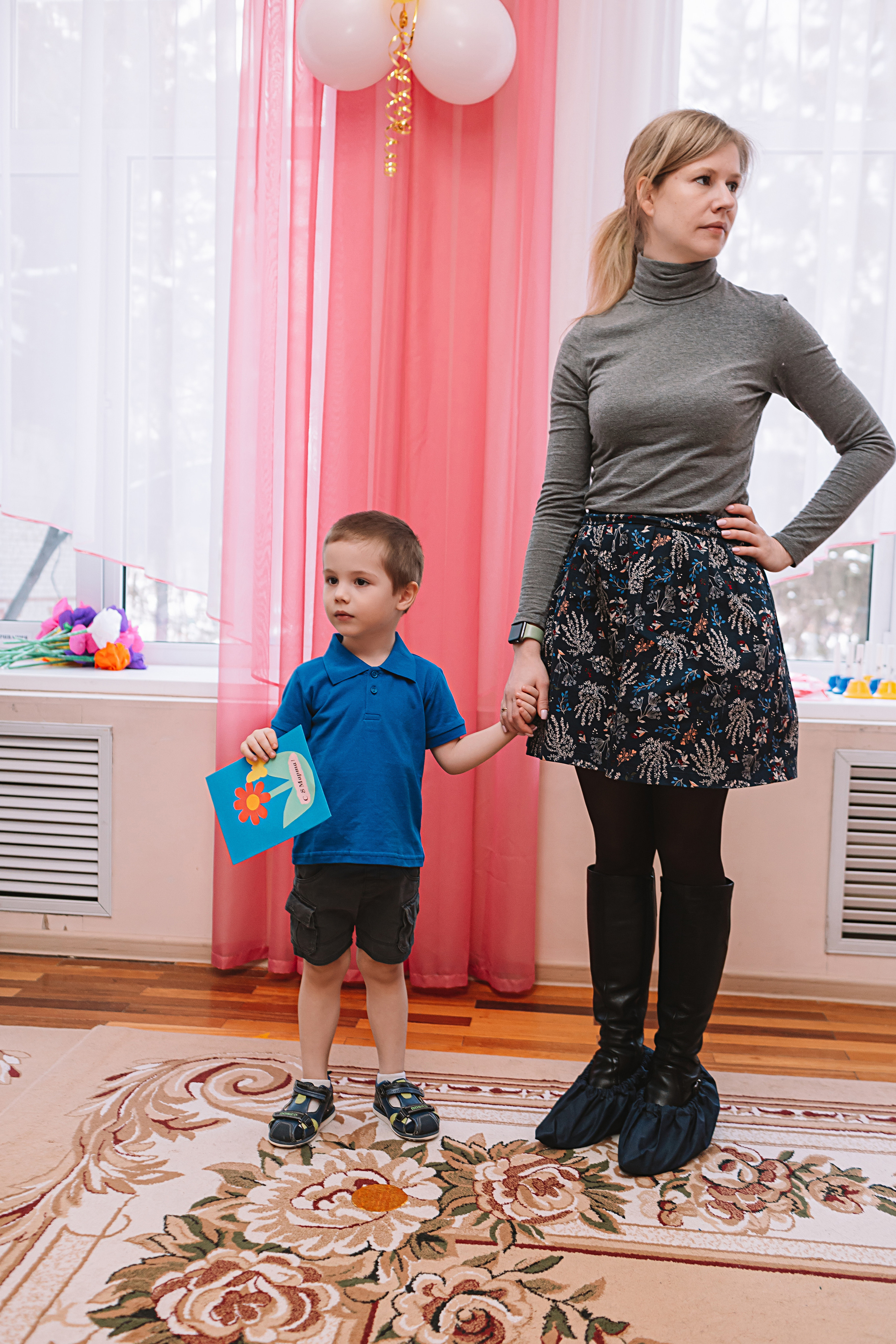 Утренник садик. Семейный фотограф Тюмень, фотограф на роды Салмина Мария