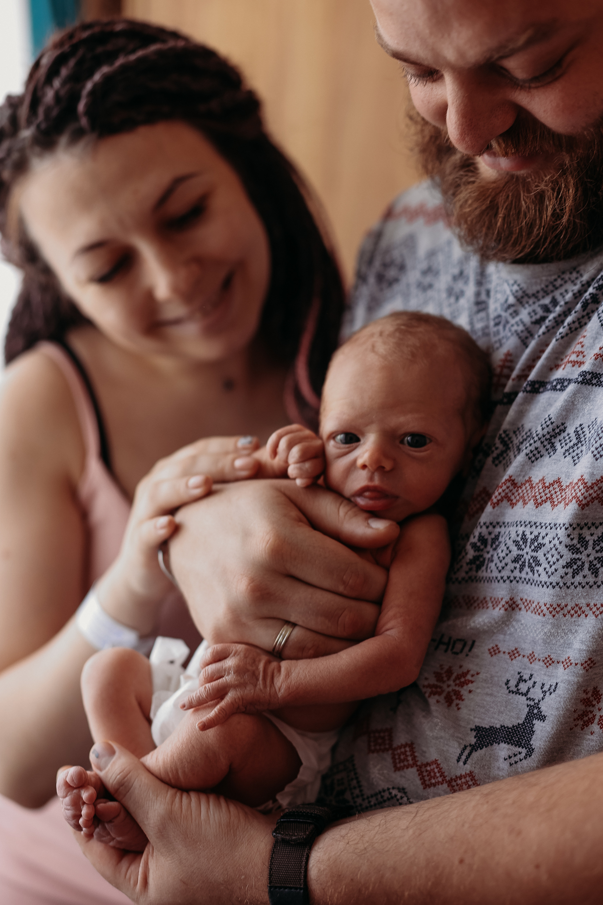 В палате сборный. Семейный фотограф Тюмень, фотограф на роды Салмина Мария