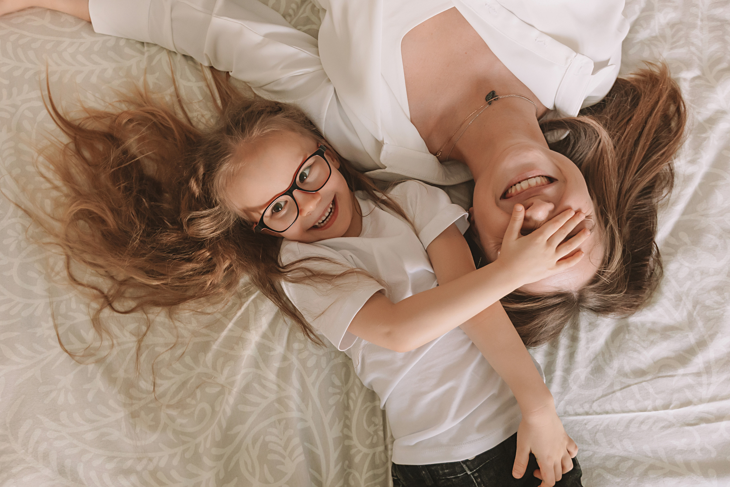 Мама дочка. Семейный фотограф Тюмень, фотограф на роды Салмина Мария