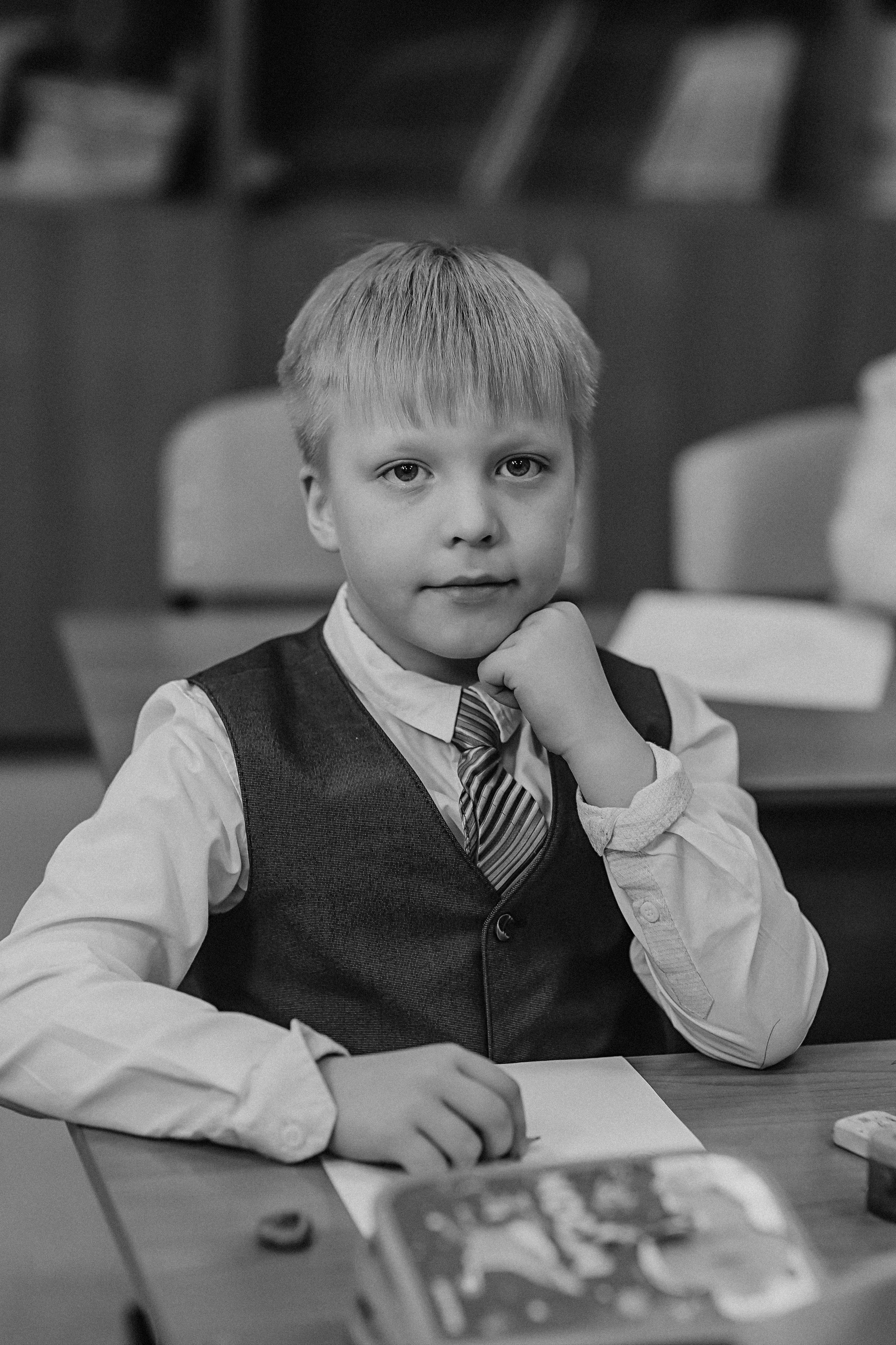 2 класс в школе. Семейный фотограф Тюмень, фотограф на роды Салмина Мария